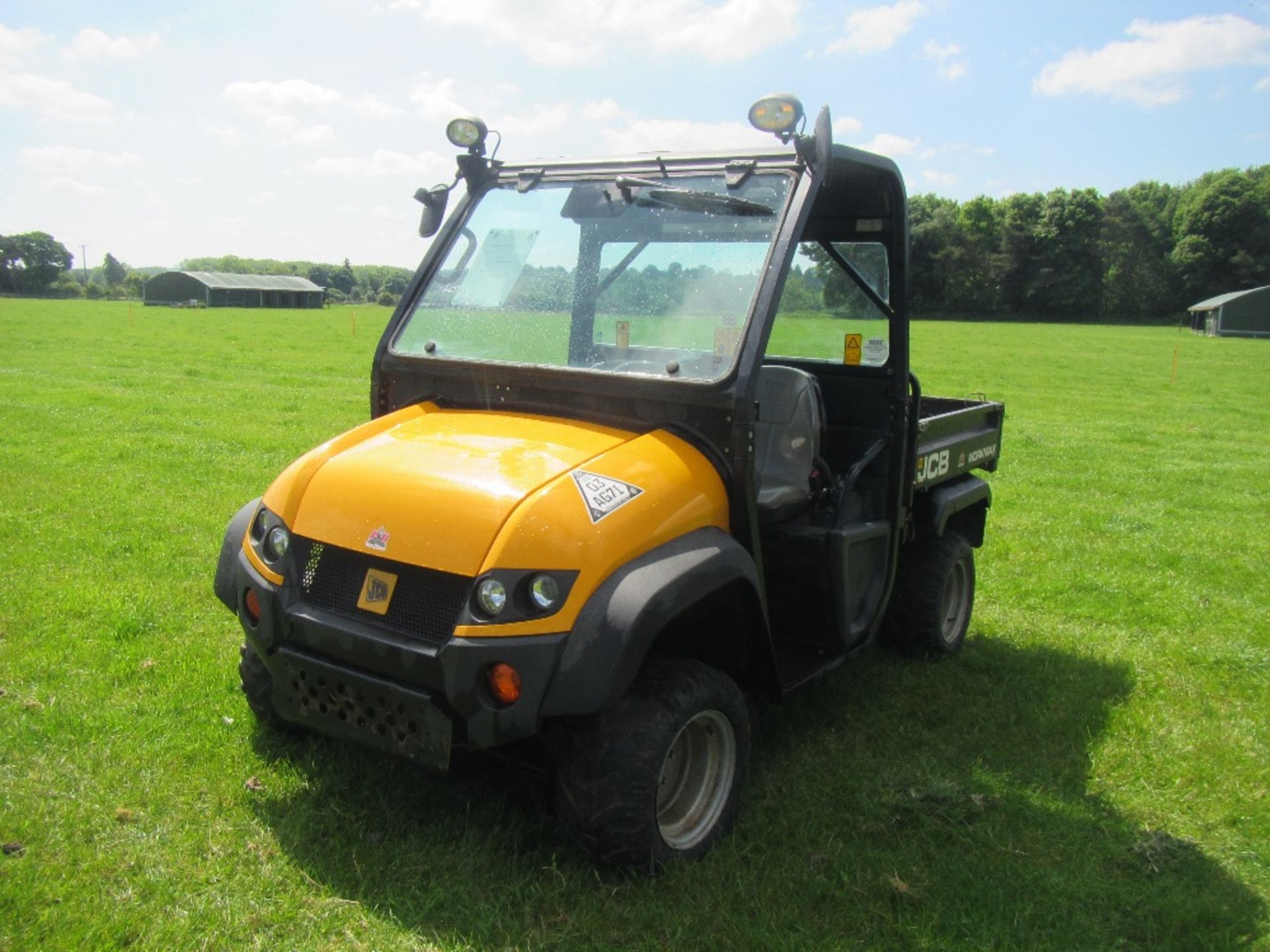 2012 JCB Workmax 1000D diesel 4x4 UTV Fitted with half cab Reg. No: FX62 FLN Serial No. - Image 2 of 5