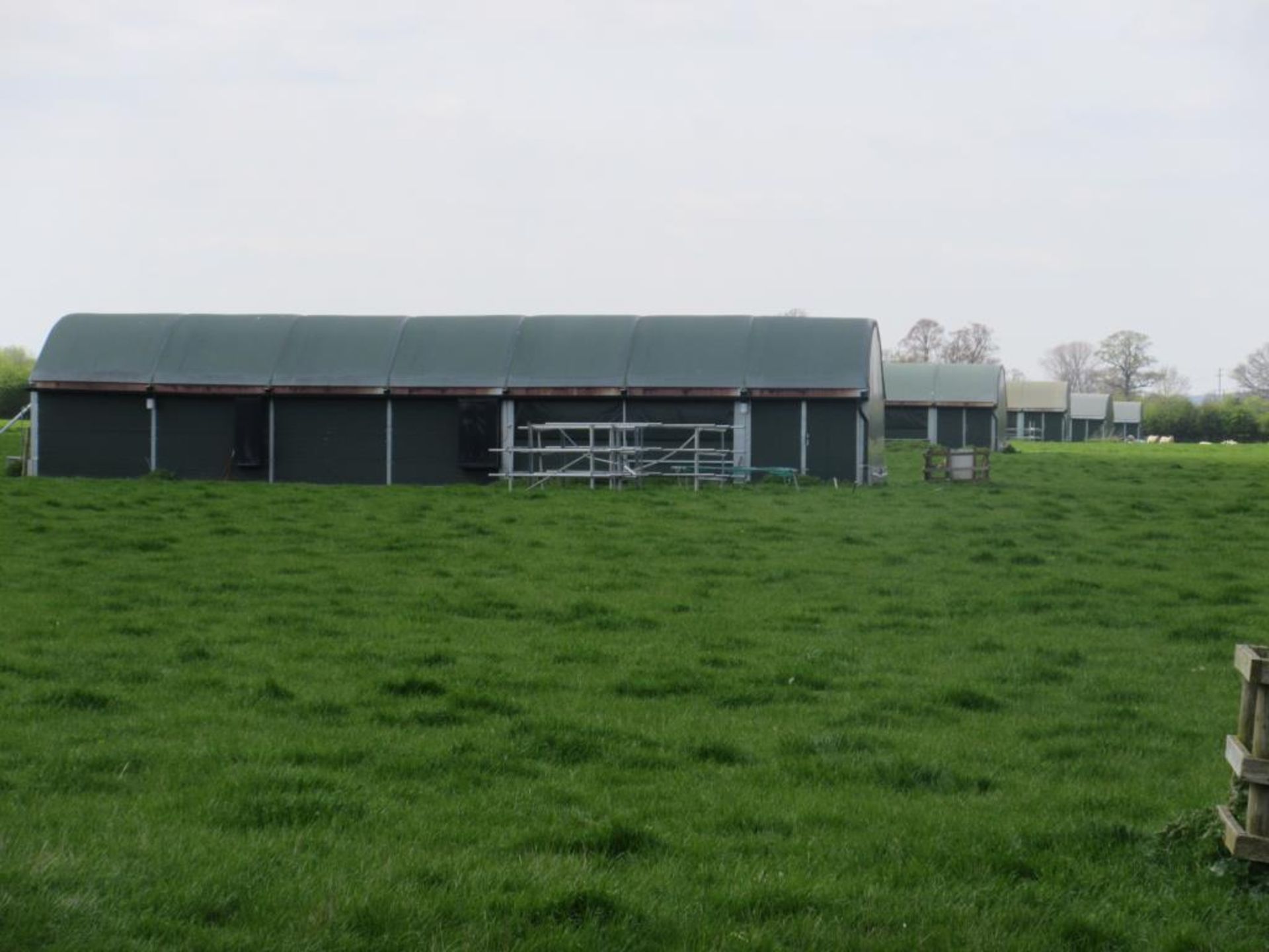 Halo pullet-rearing sheds; 6no 18m x9m mobile rearing sheds. 3 Purchased in February 2011; 3 - Image 4 of 9