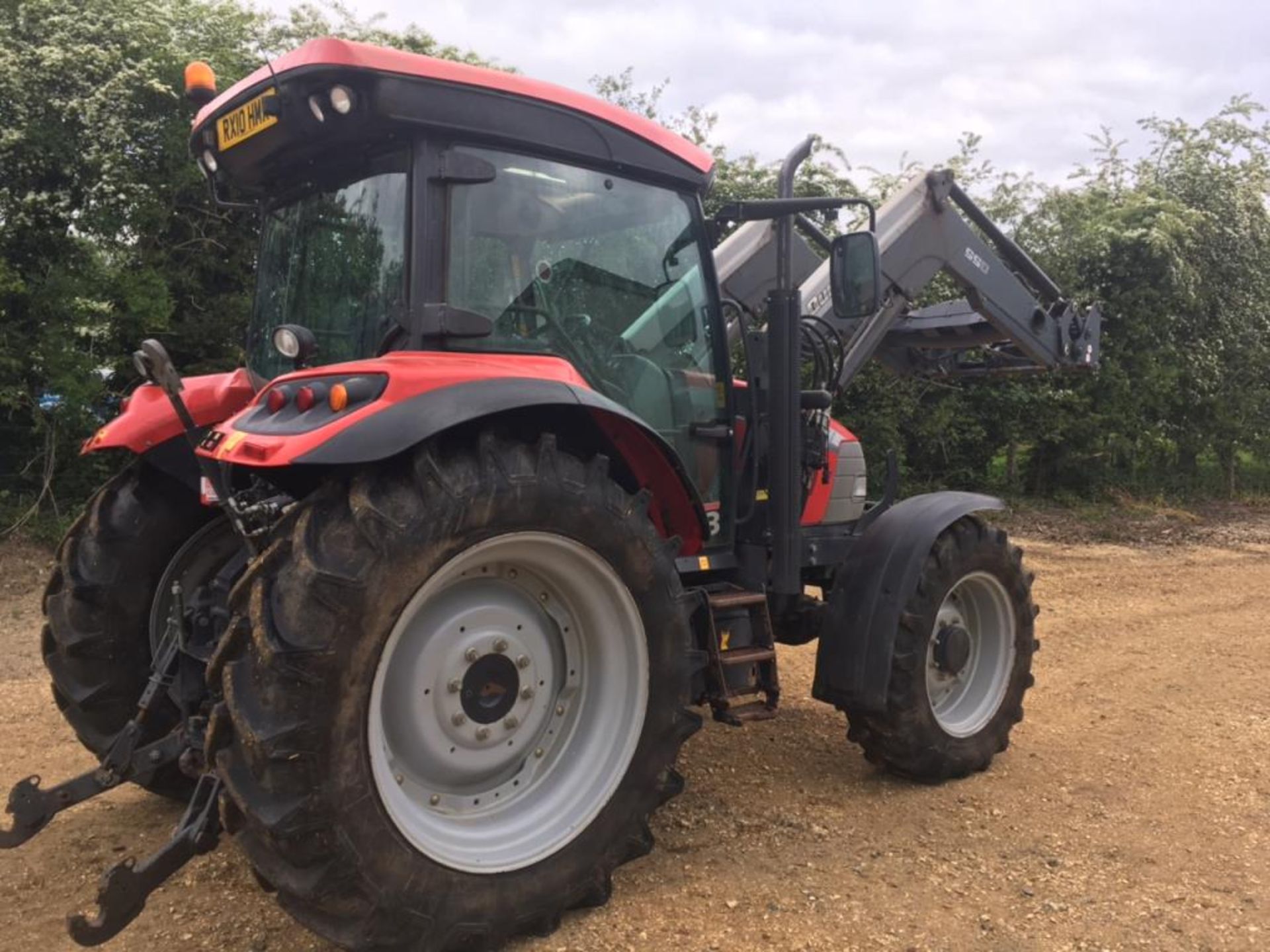 2010 McCormick Mc110 T3 4wd TRACTOR with Quicke Q55 front loader Fitted with PUH, on 420/85R38 - Image 3 of 4