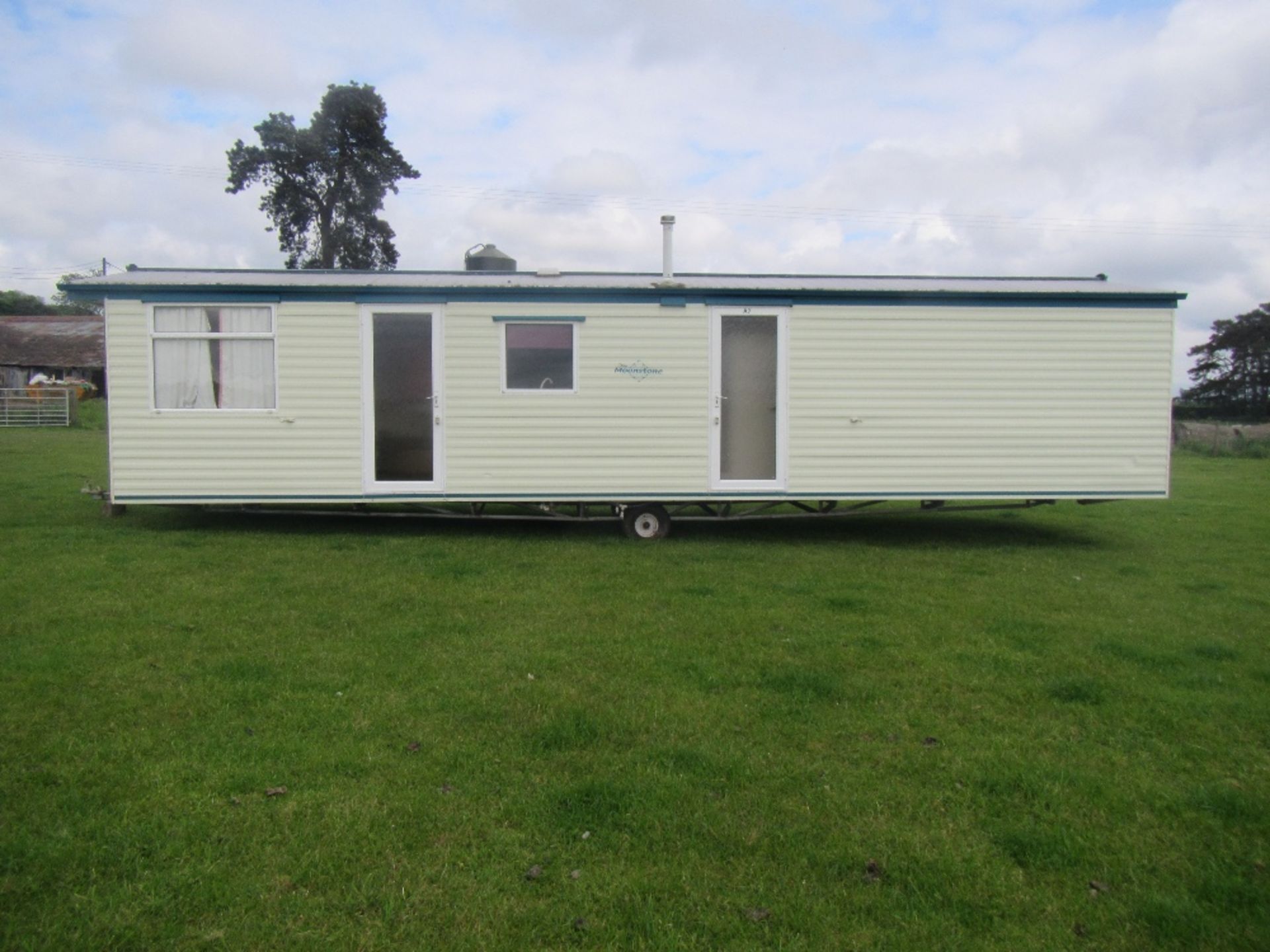 35ft 3 berth caravan - Image 3 of 7