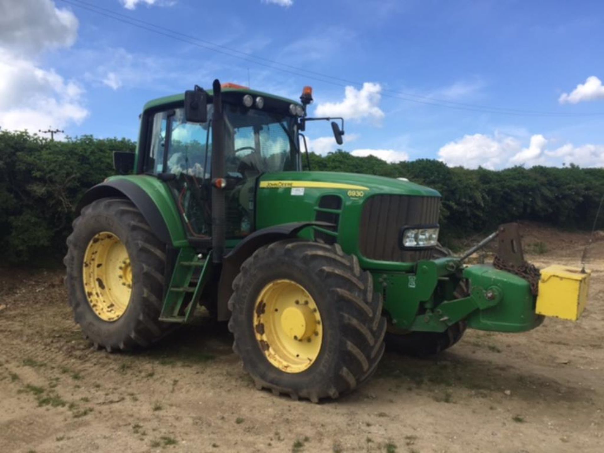 2007 JOHN DEERE 6930 Premium PowerQuad 40kph 4wd TRACTOR Fitted with TLS and front linkage on