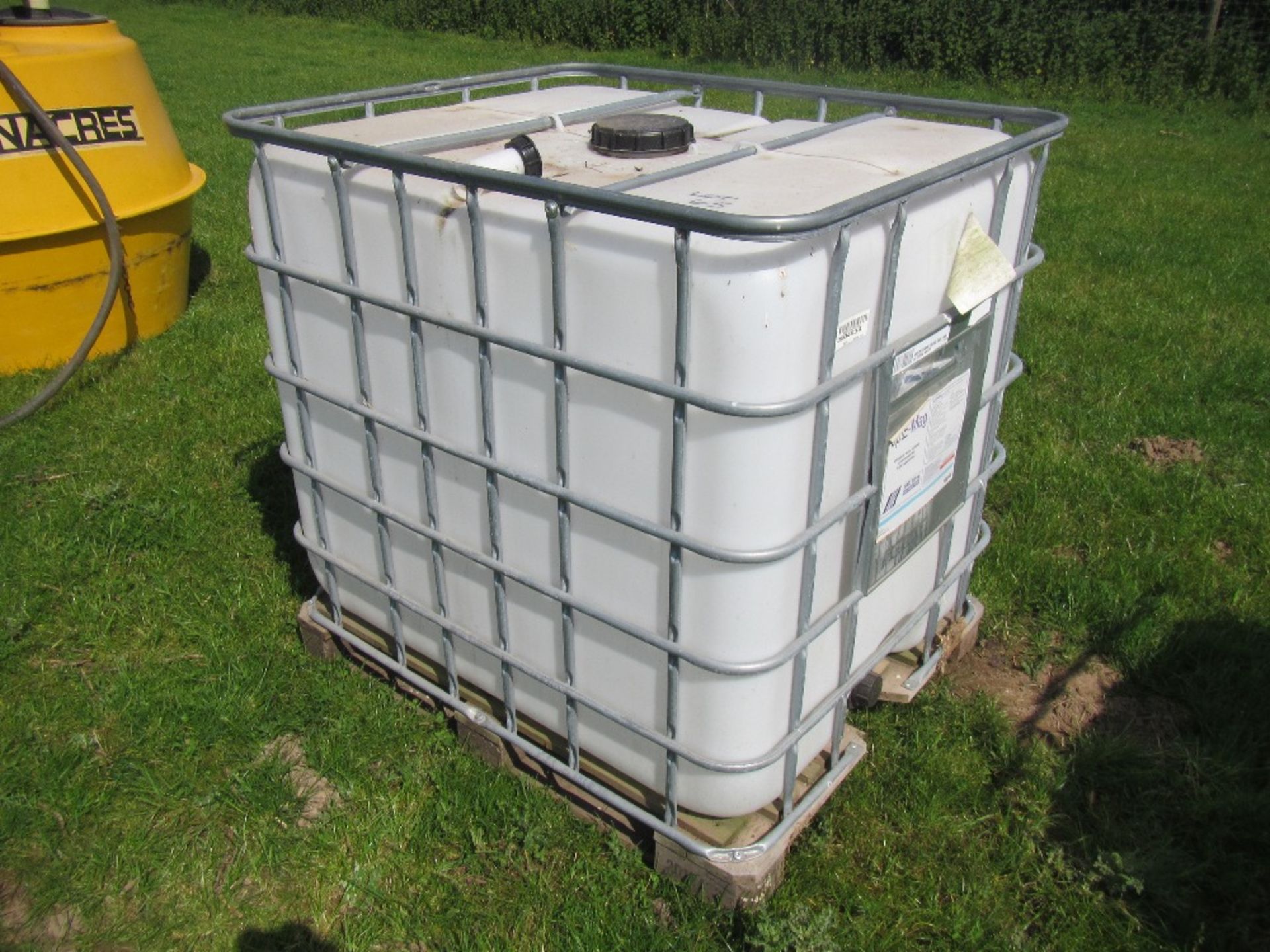 IBC water 1000ltr stillage