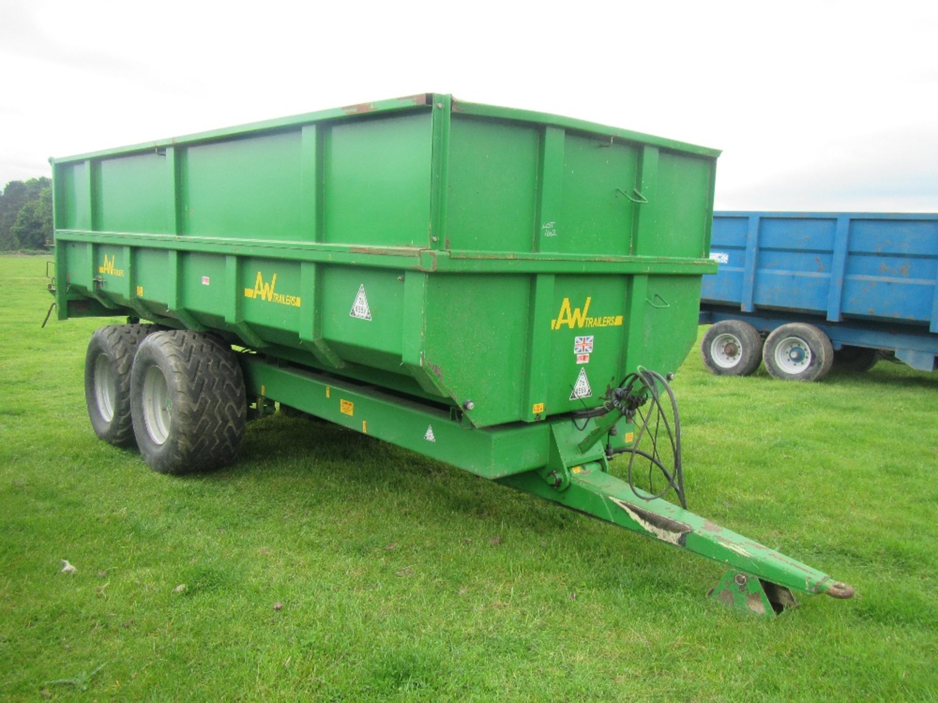 2008 AW 12tonne tandem axle steel moncoque dump trailer on 560/45R 22.5 wheels and tyres fitted with