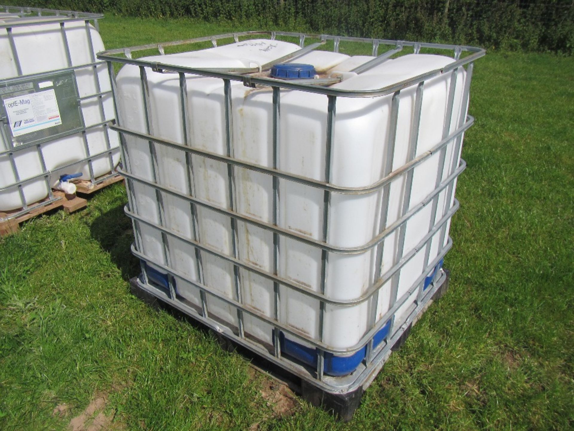 IBC water 1000ltr stillage