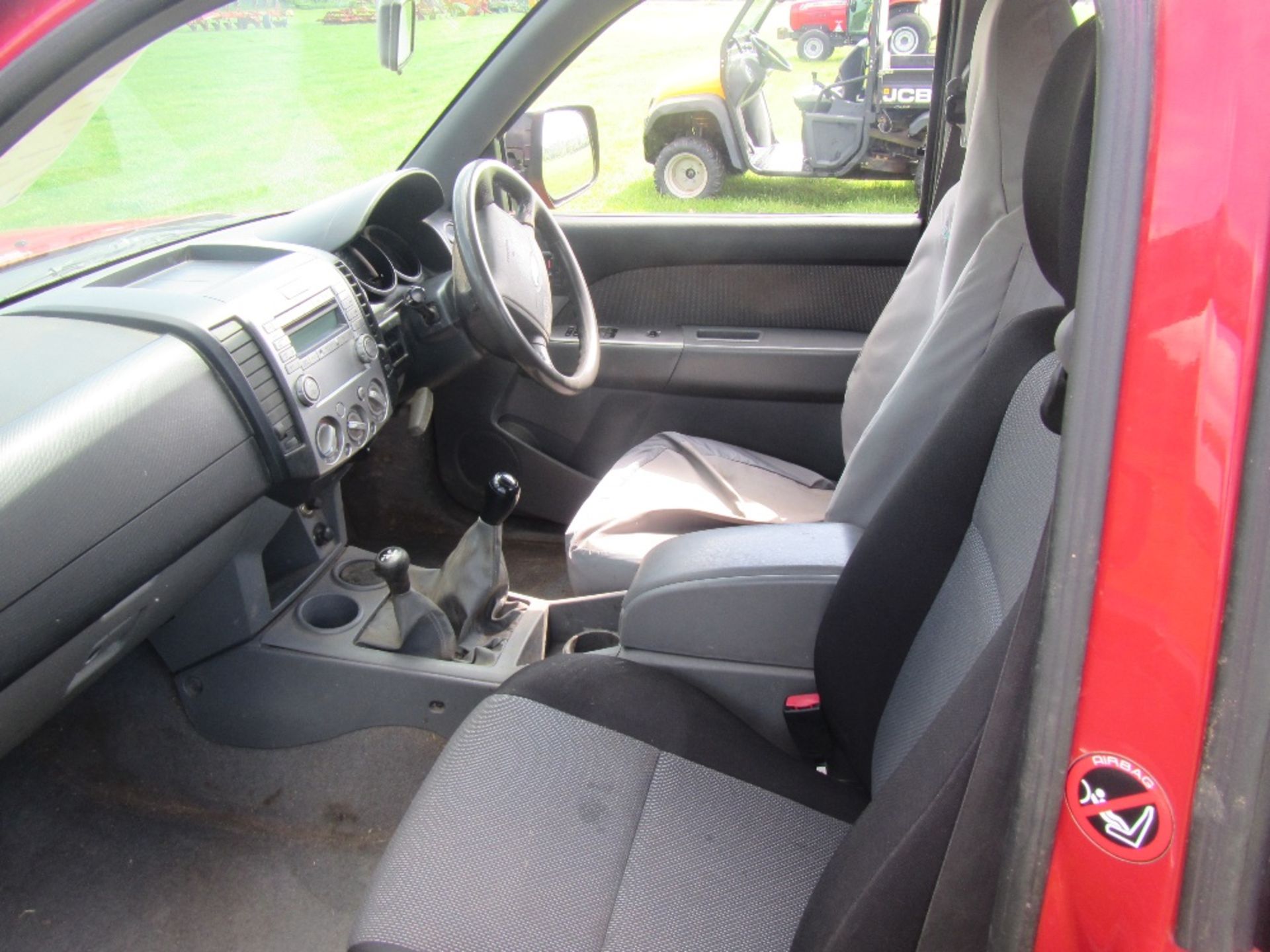 2006 Ford Ranger 2.5 TDCI diesel pick-up truck 5 speed manual gearbox Reg. No. RE56 CFD Serial No. - Image 4 of 5