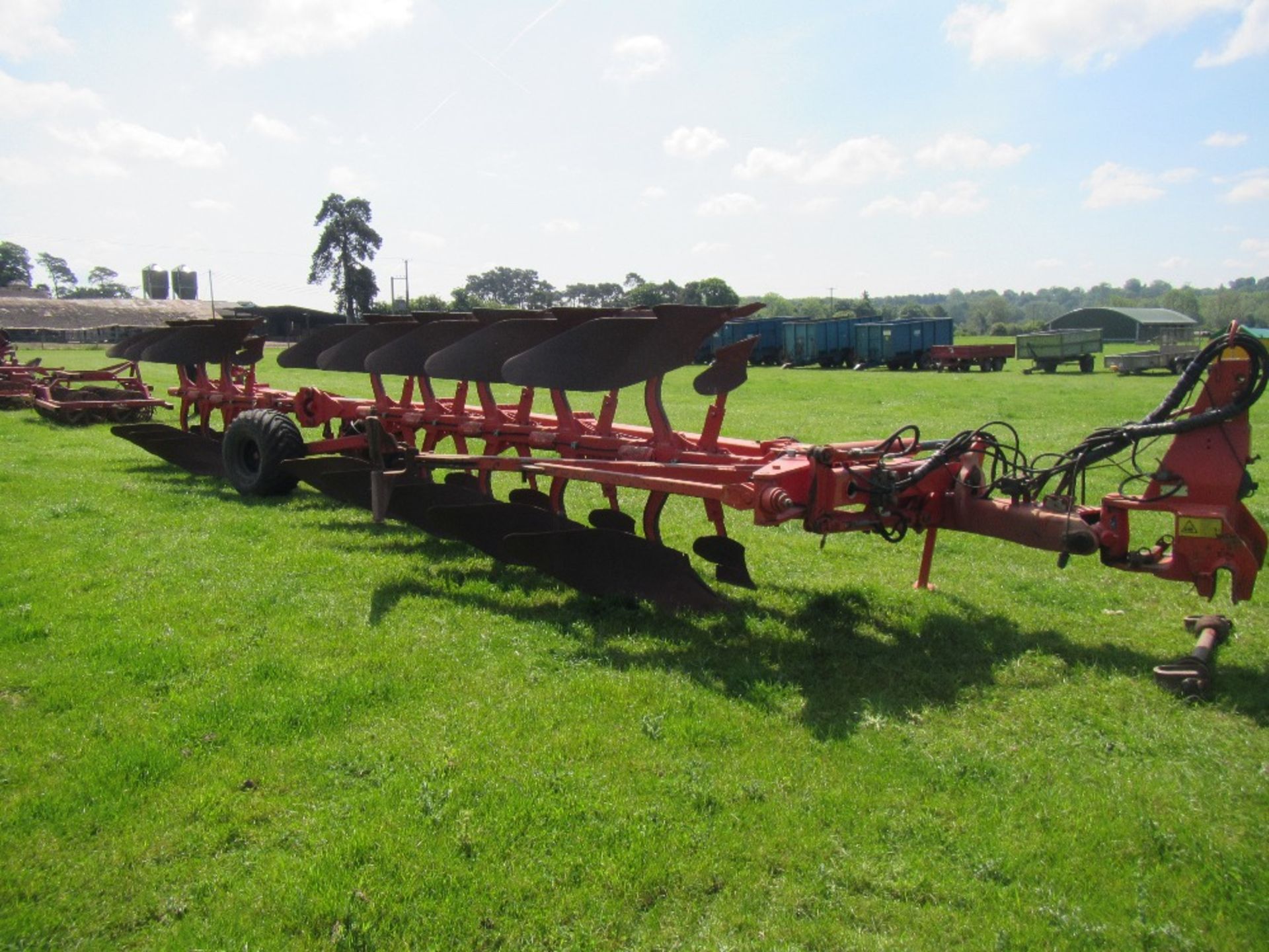 2002 Kuhn Manager SPF/10 8NS semi-mounted 8 furrow reversible plough with Auto-re-set - Image 2 of 5