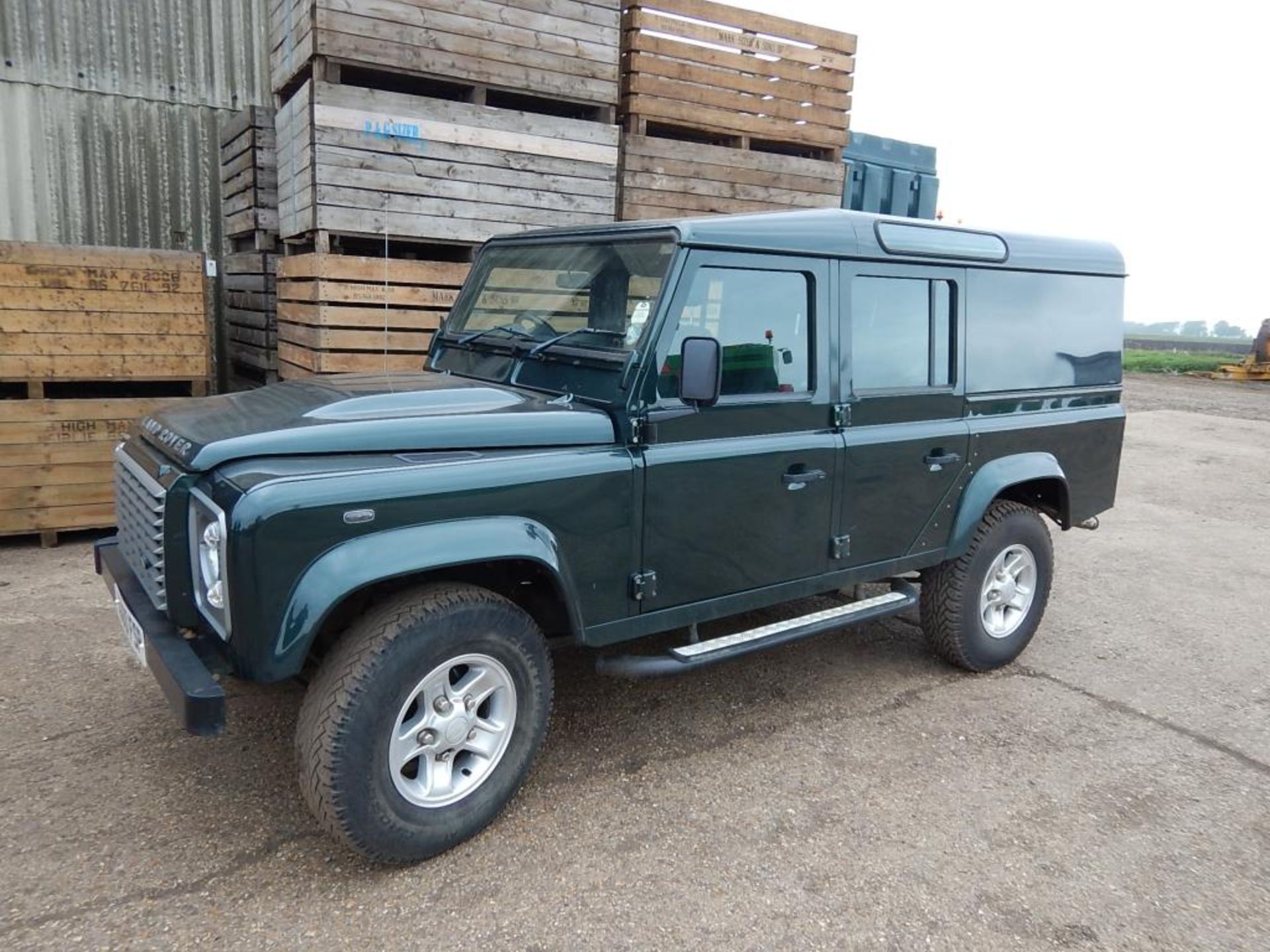 Land Rover Defender 110 XS 2.4L TDCi manual twin cab with half leather seats, air conditioning,