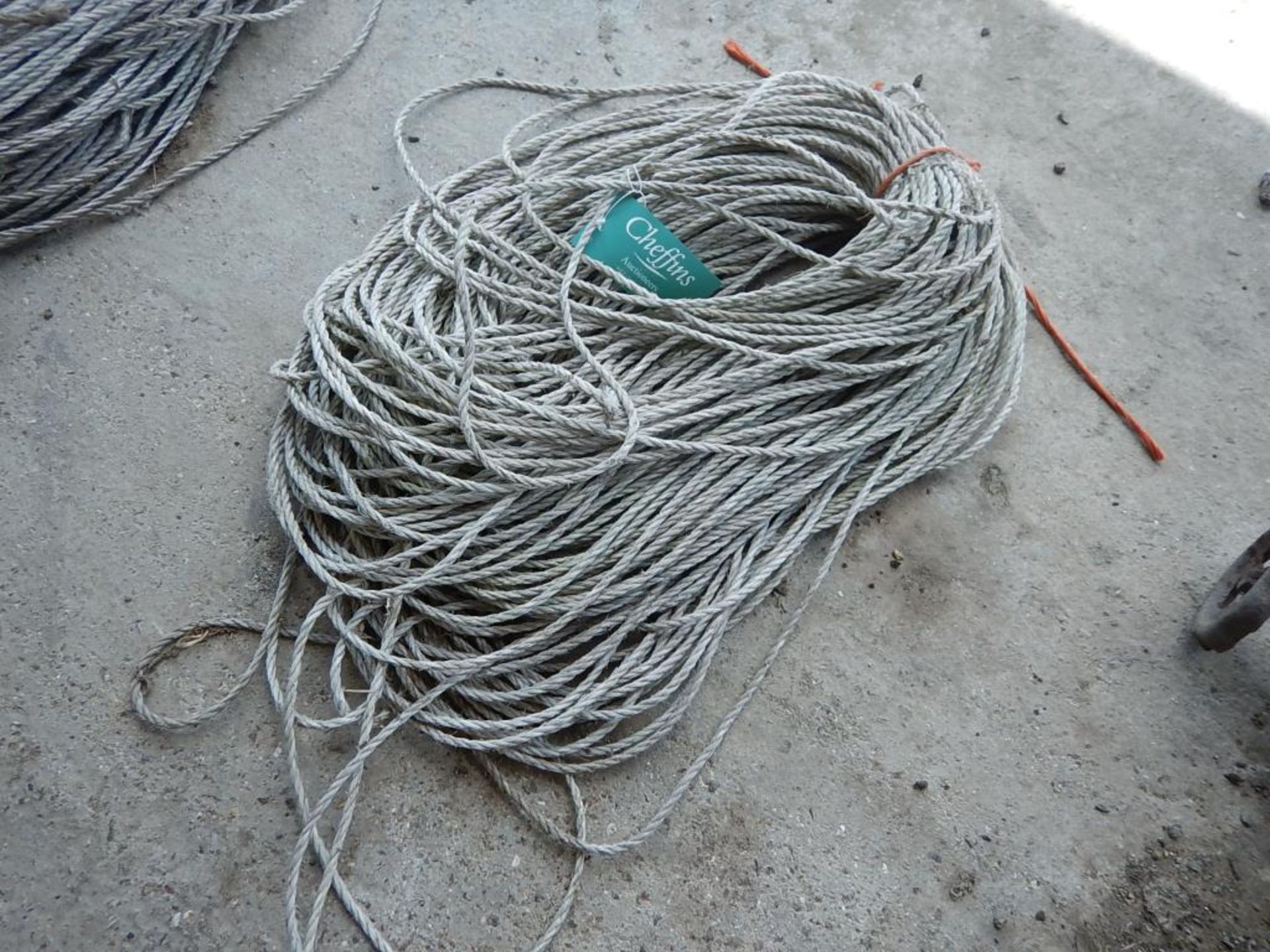 Qty electric fence rope