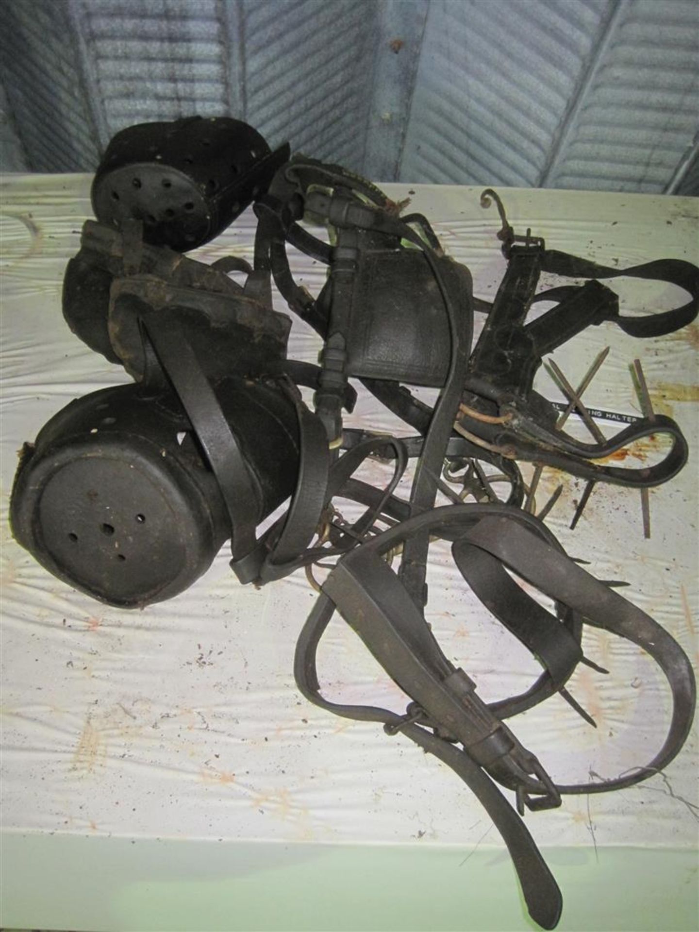 Sundry heavy horse tack incl. muzzles, bridle, weaning halters etc