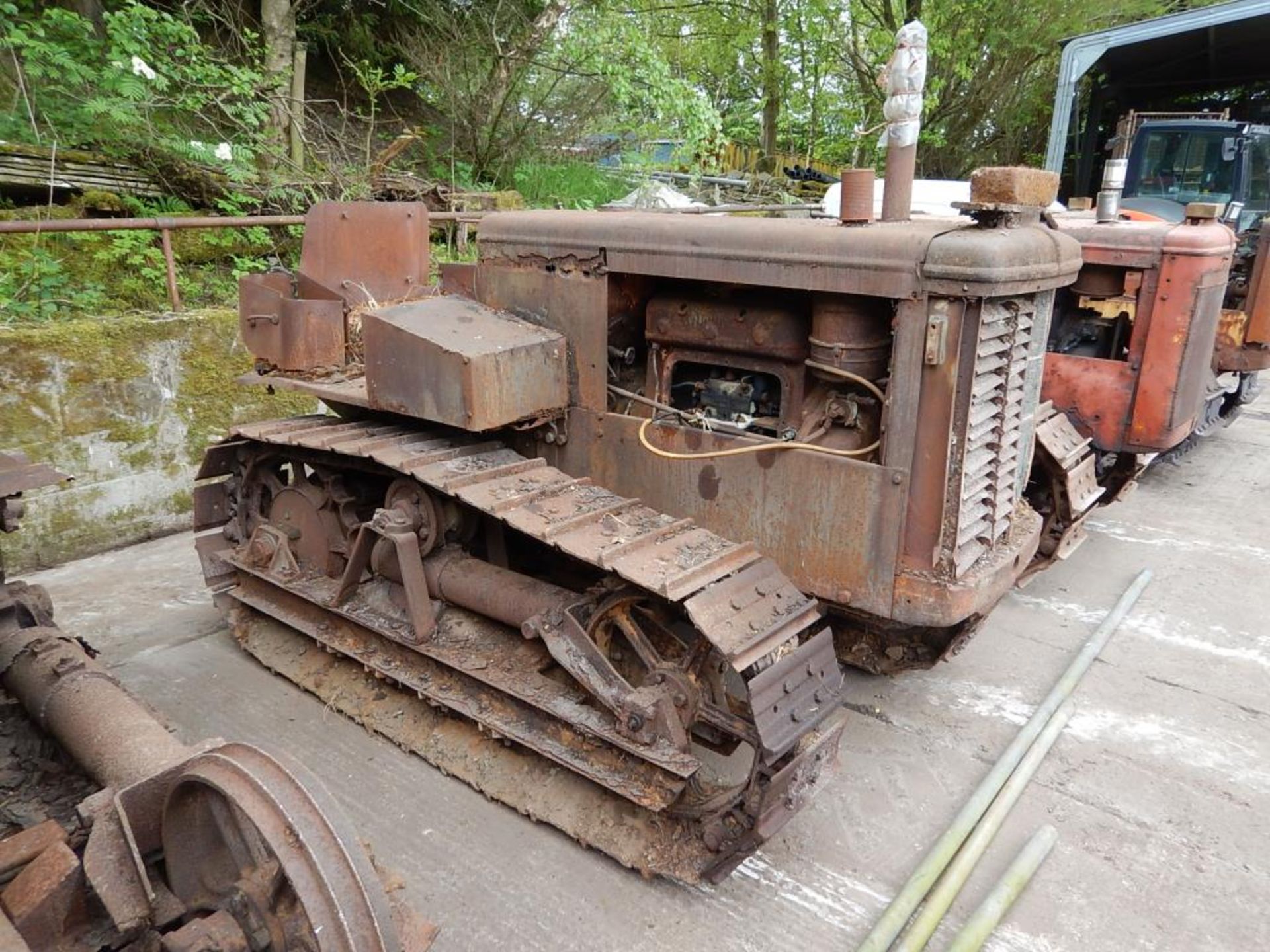 FOWLER FD3 3cylinder diesel CRAWLER TRACTOR Fitted with PTO and drawbar. Recovered from a peat bog - Image 2 of 3