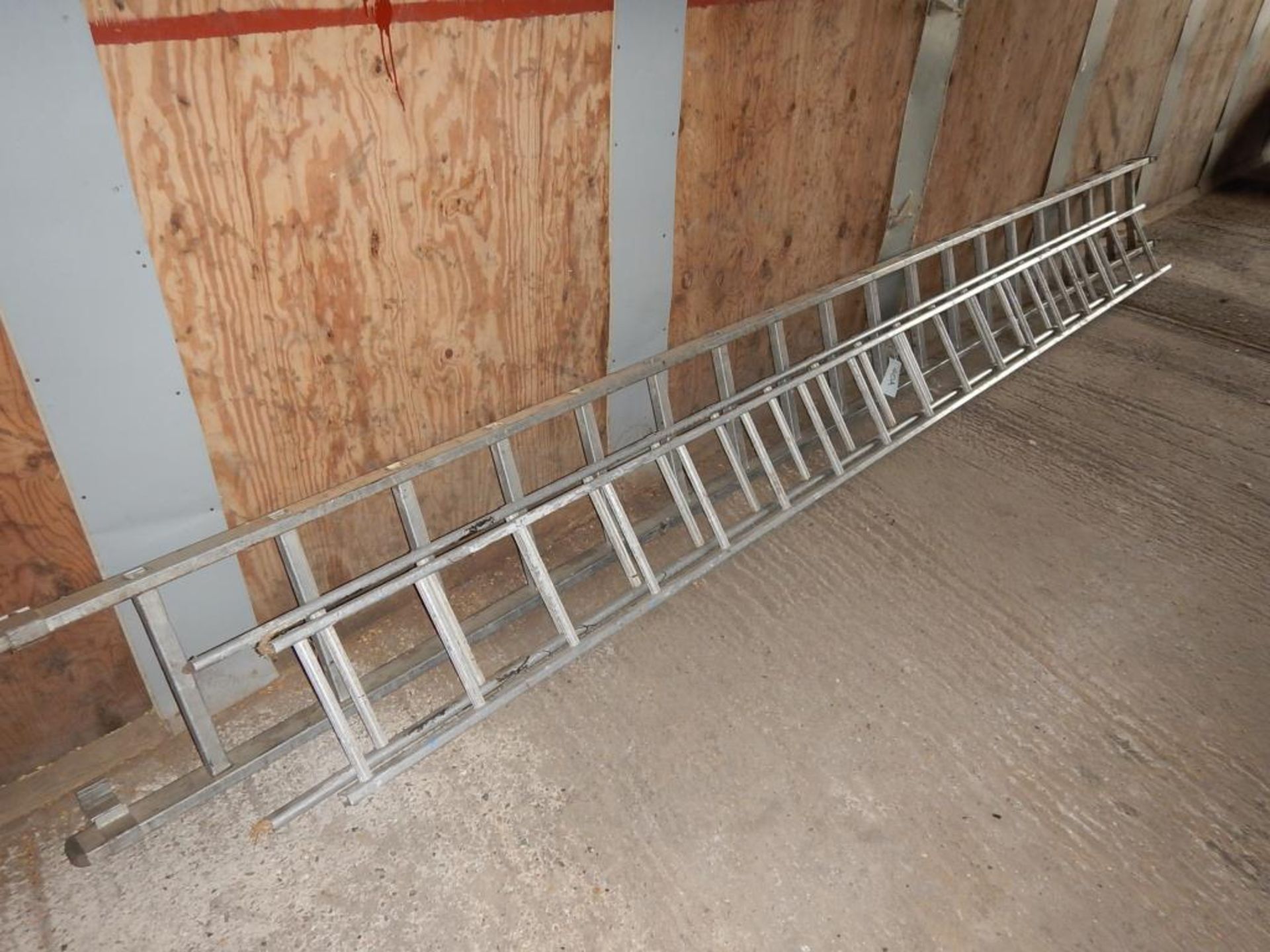 3no aluminium ladders