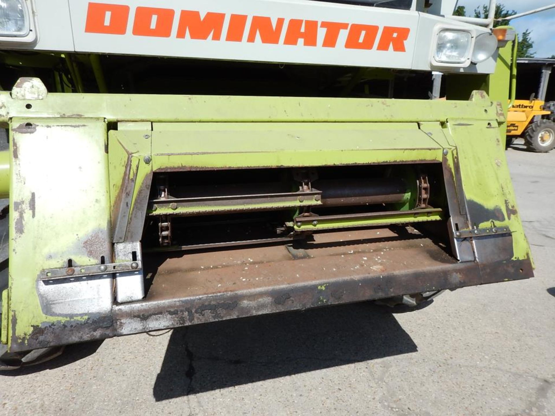CLAAS Dominator 98 Classic 15ft cut COMBINE HARVESTER With C750 header, 3D sieves, straw chopper, - Image 13 of 14
