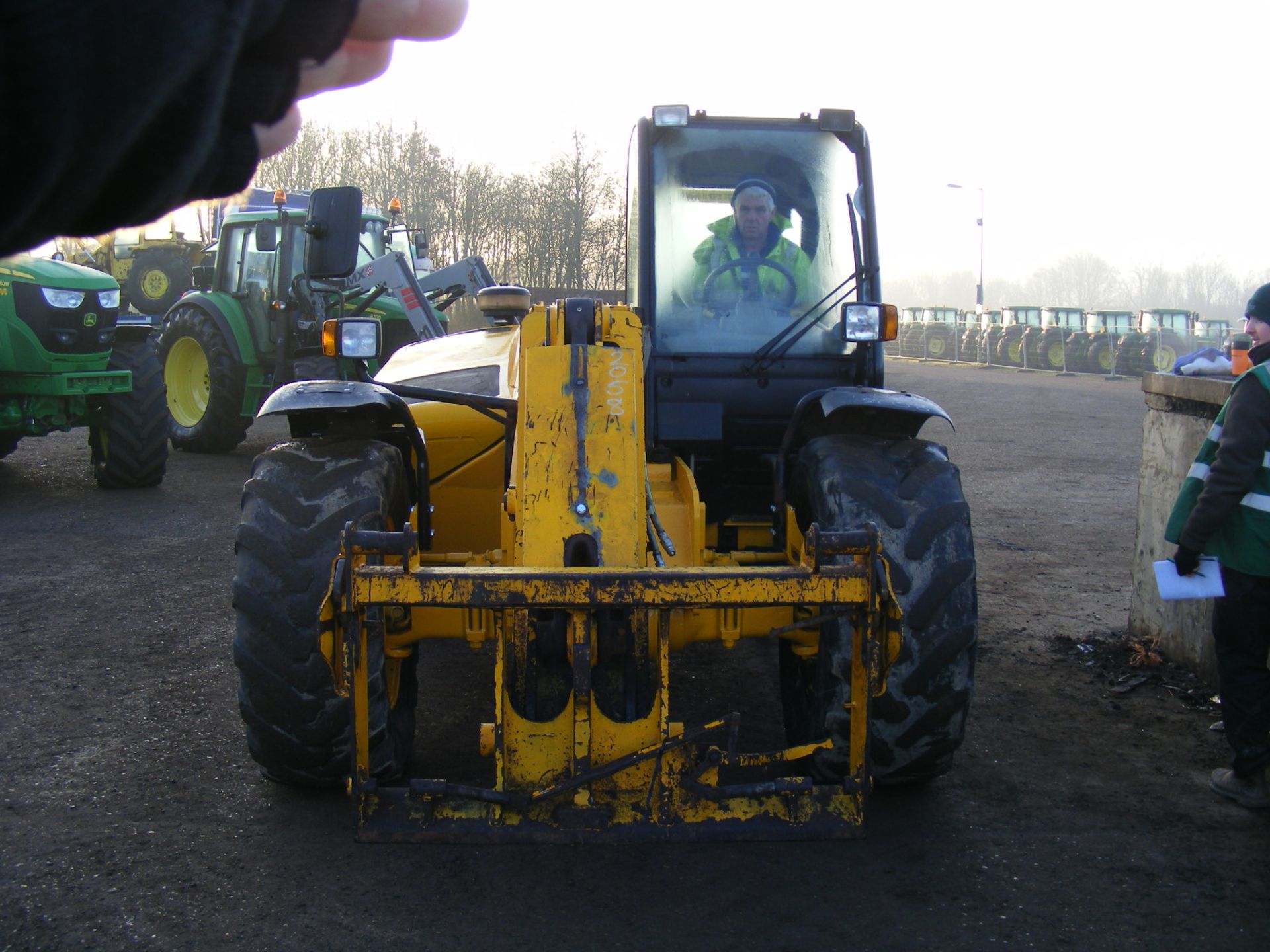 JCB 530/70 Farm Special Telehandler Reg. No. X898 BYD Ser. No. 779920 - Image 4 of 12