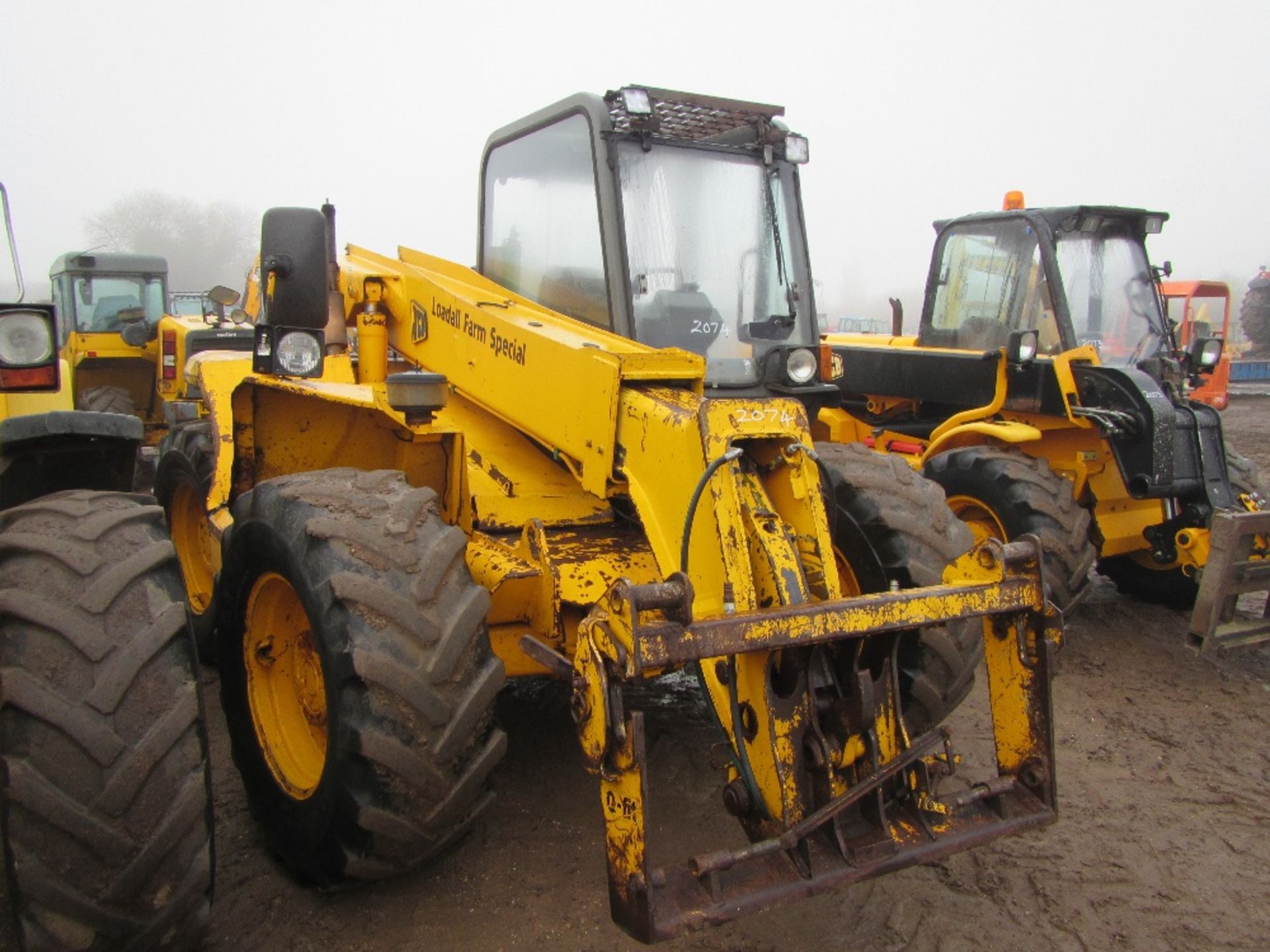 JCB 525-58 Handler Ser. No. 568943 - Image 2 of 5