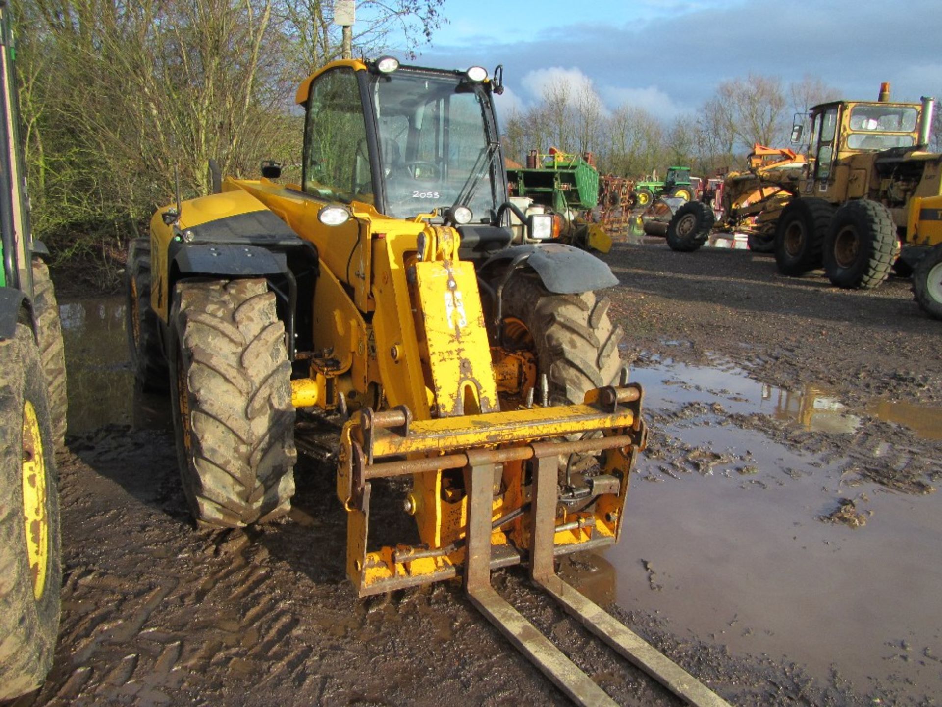 JCB 531-70 Super Telehandler c/w Pallet Tines. Reg. No. AU56 FTZ Ser No 71194953 - Image 2 of 6