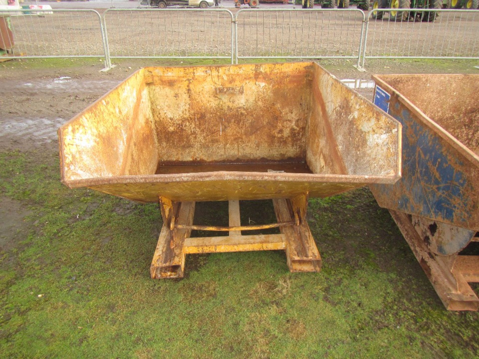 Tipping Skip - Image 3 of 5