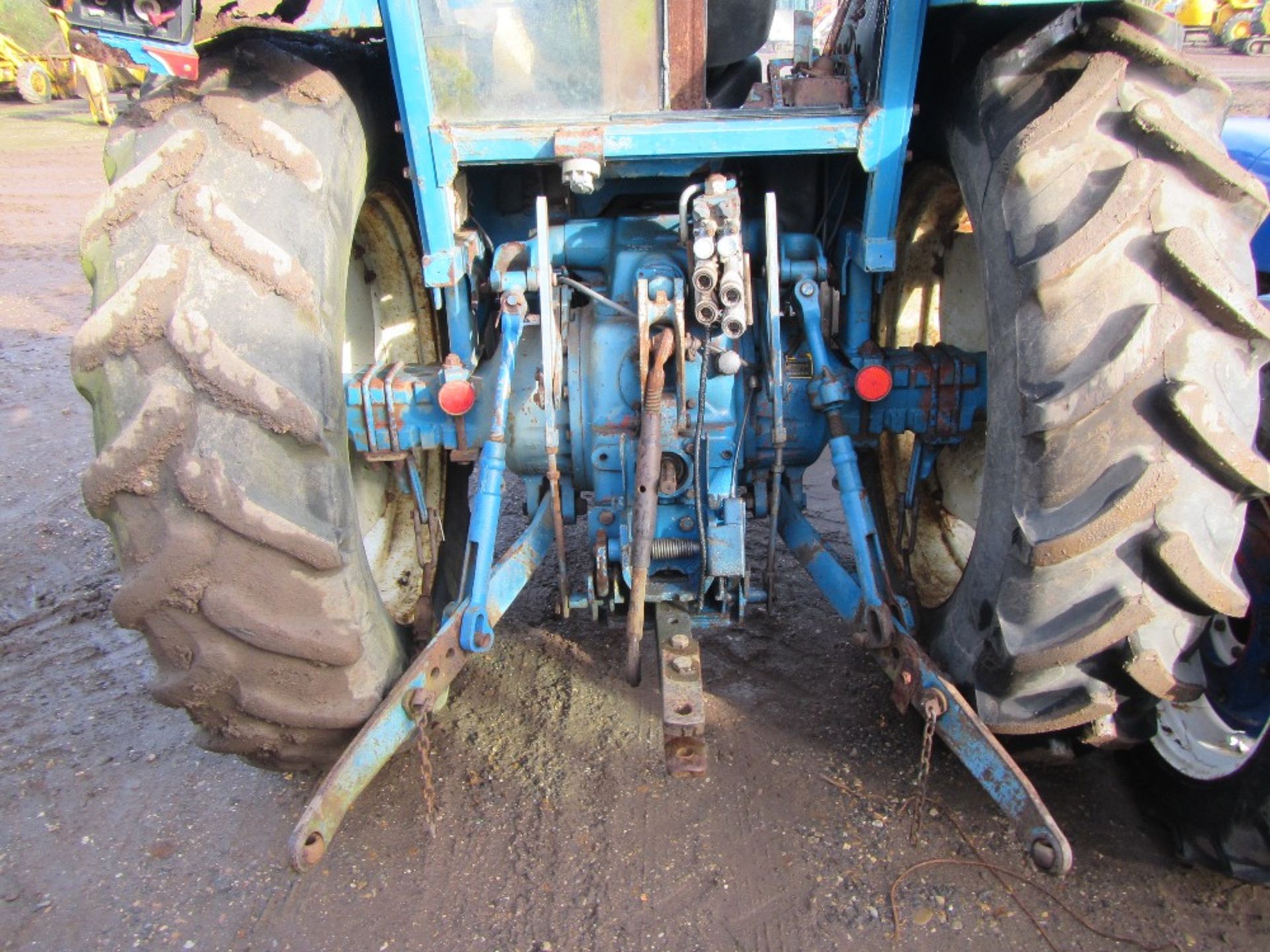 Ford 5610 2wd Tractor c/w Floor Change Gearbox. Reg. No. B621 UOW Ser. No. BA22021 - Image 6 of 10