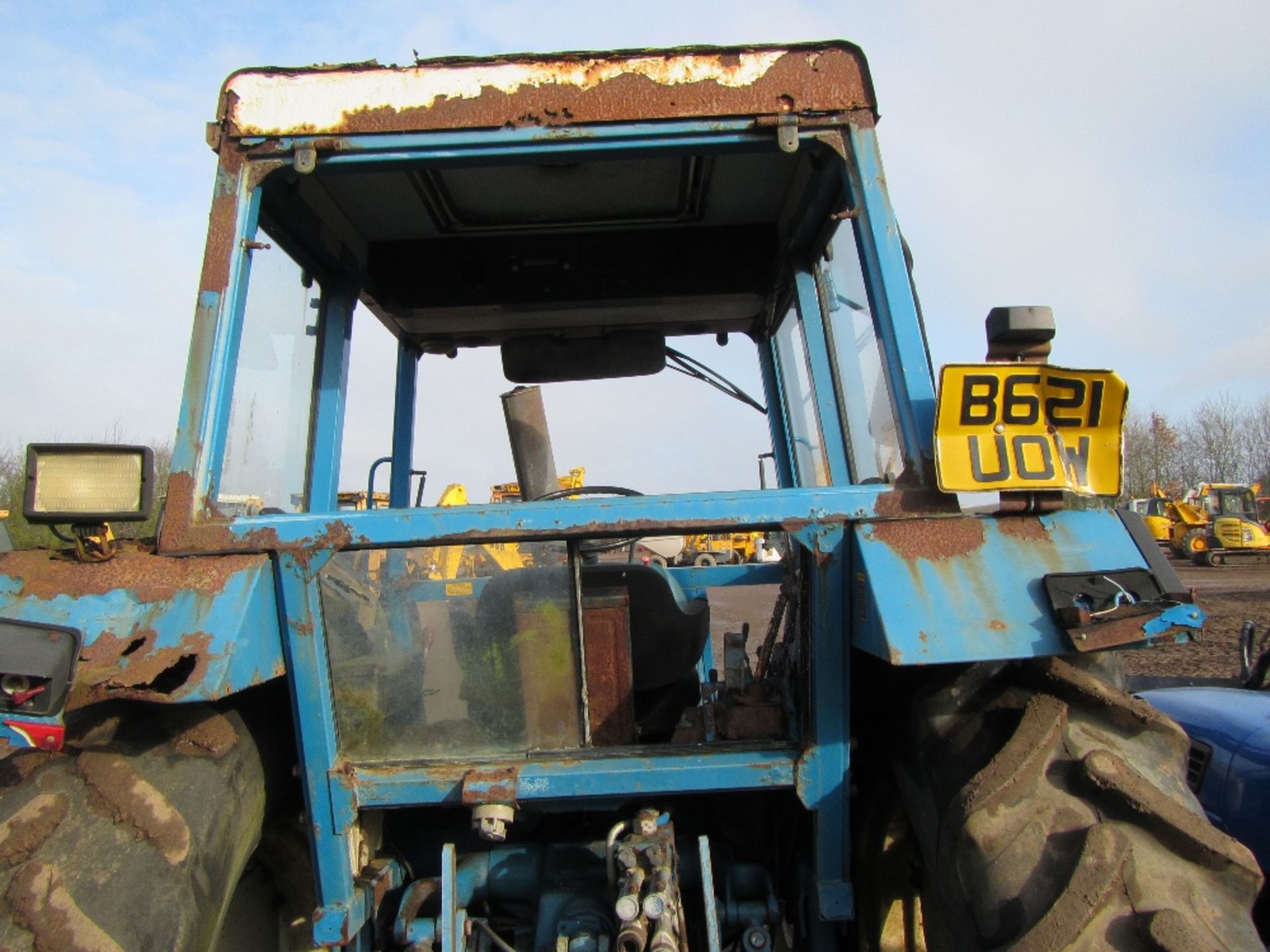 Ford 5610 2wd Tractor c/w Floor Change Gearbox. Reg. No. B621 UOW Ser. No. BA22021 - Image 7 of 10