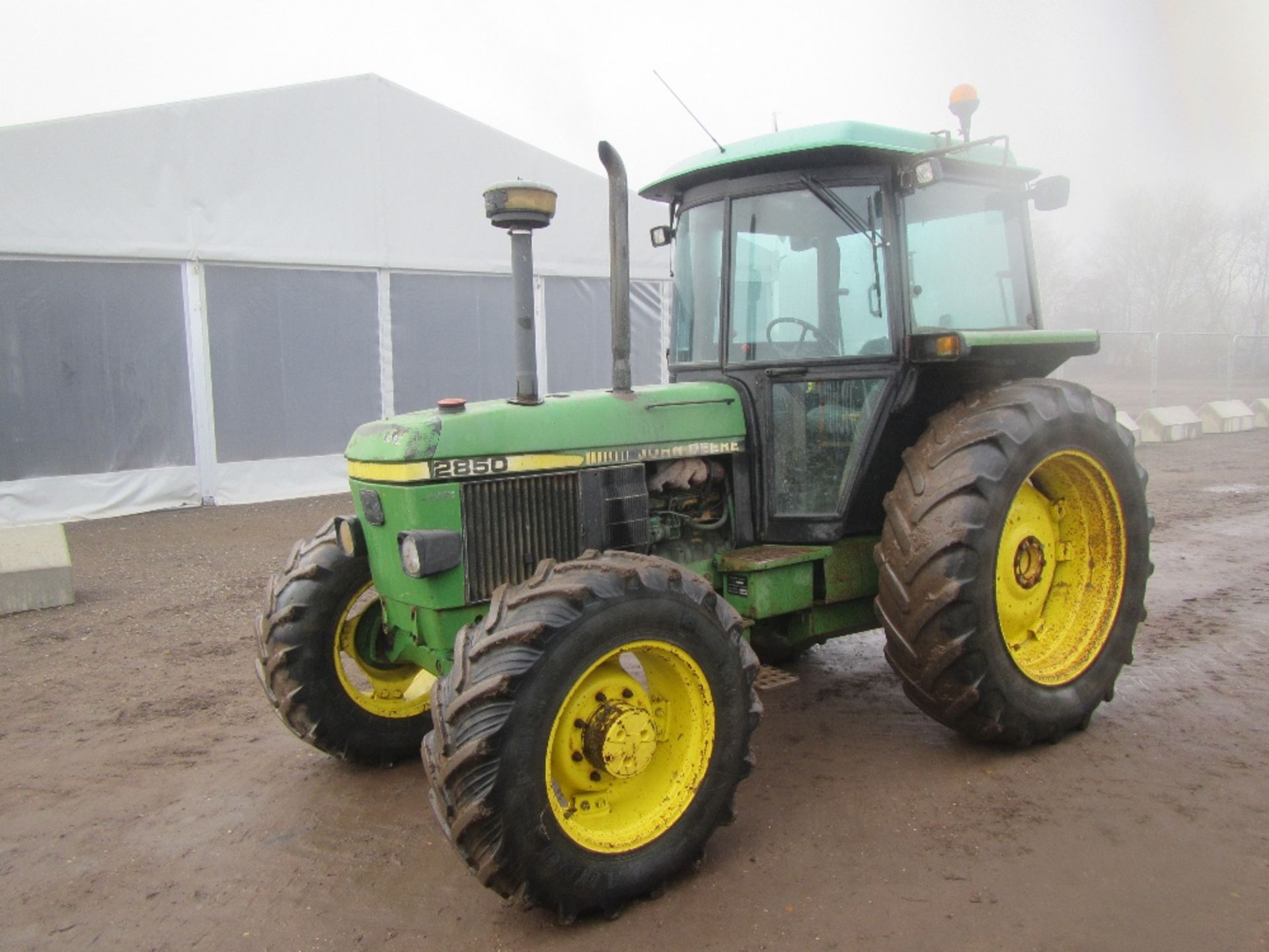 1990 John Deere 2850 4wd Tractor c/w SG2 Cab Ser No 699667