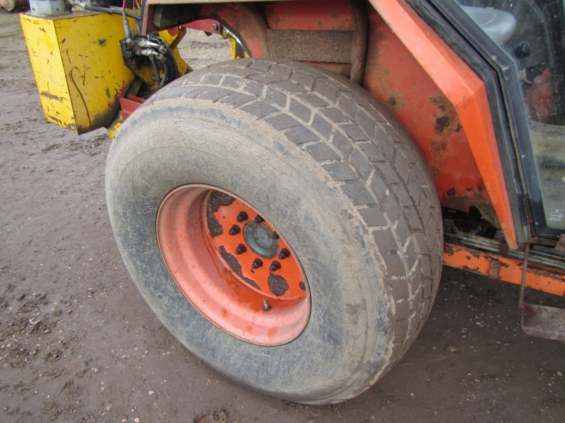 Kubota L4150 Tractor c/w Twose Flail Hedgecutter Reg. No. G554 YPV - Image 5 of 11