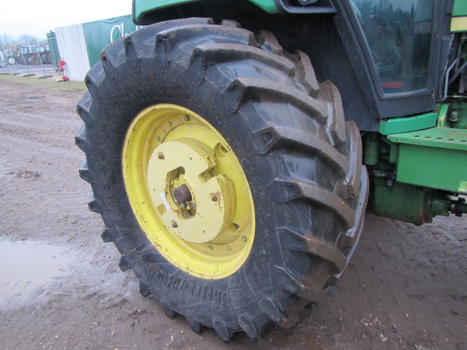 John Deere 4240s Tractor - Image 7 of 18