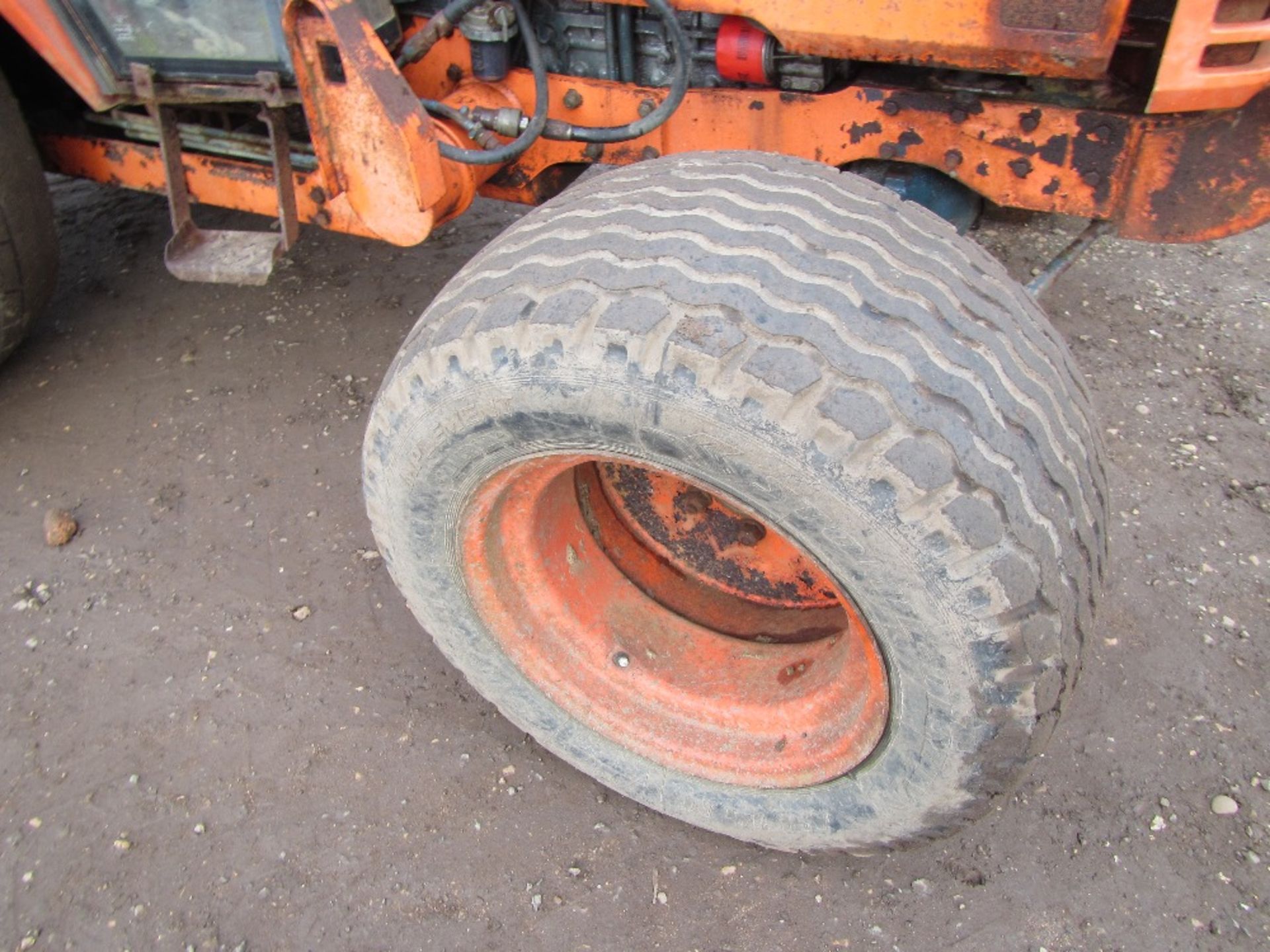 Kubota L4150 Tractor c/w Twose Flail Hedgecutter Reg. No. G554 YPV - Image 4 of 11