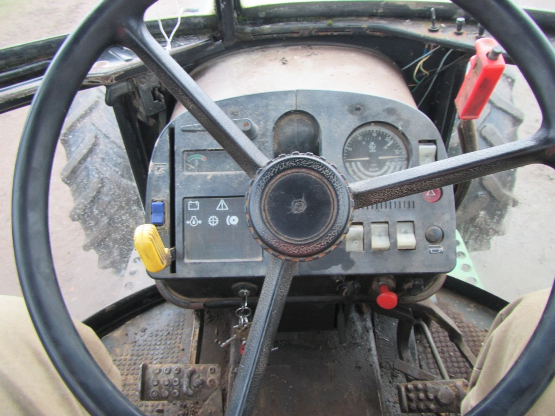 1990 John Deere 2850 4wd Tractor c/w SG2 Cab Ser No 699667 - Image 15 of 17