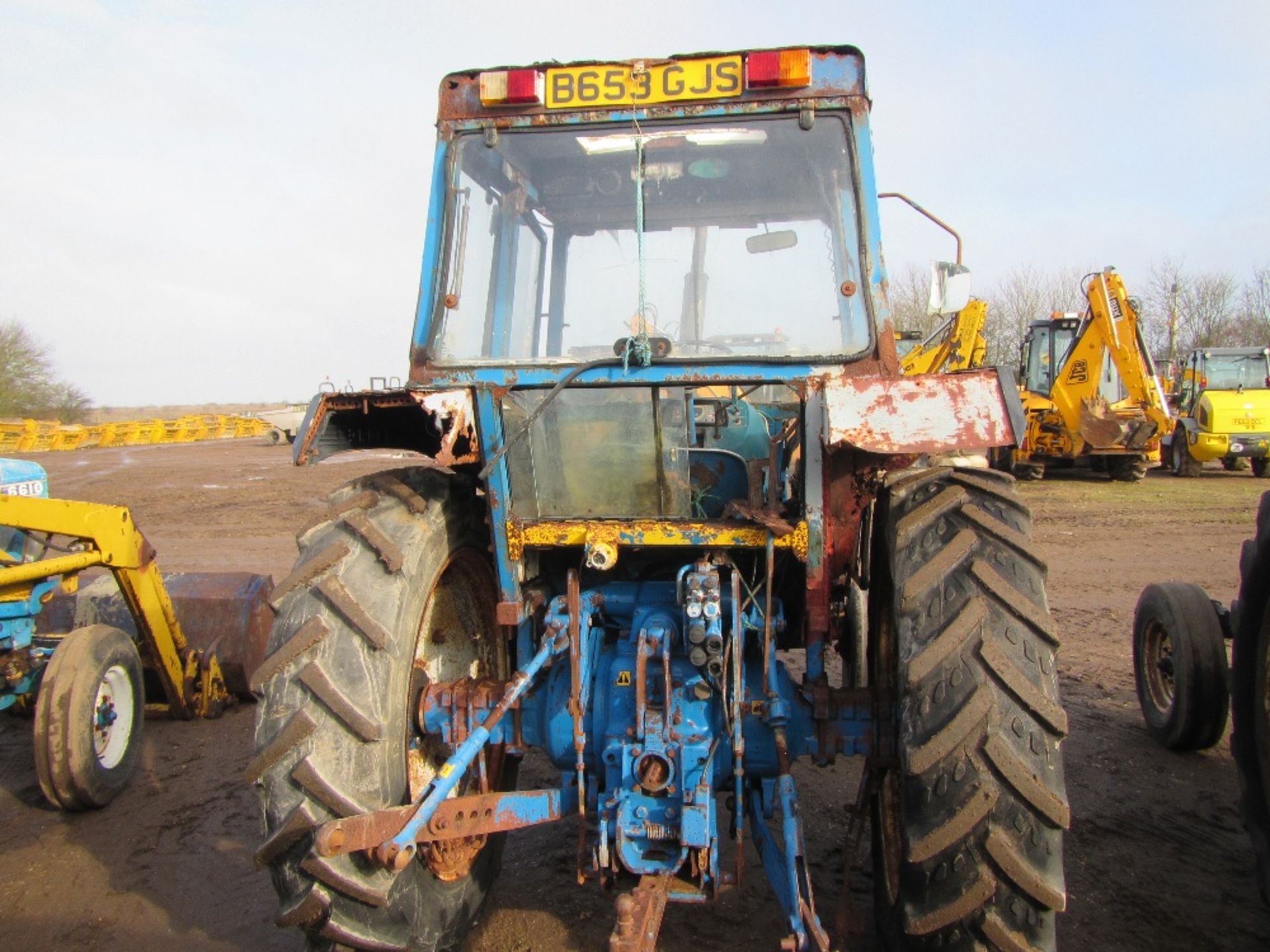 Ford 5610 2wd Tractor Floor Change Reg No B653 GJS Ser No BA39768 - Image 6 of 14