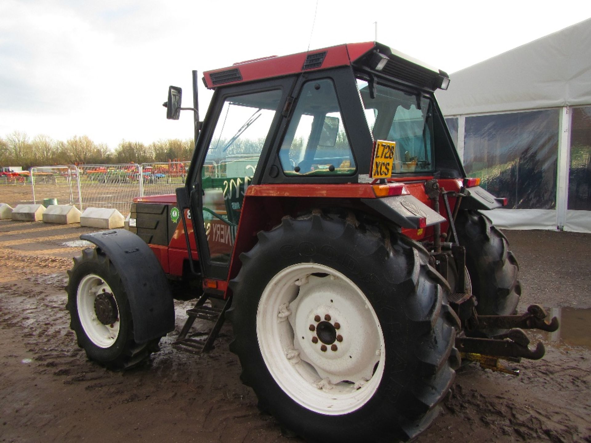 Fiat 82-94 4wd Tractor. One Owner. Reg Docs will be supplied 2675 Hrs. Reg. No. L728 XCS Ser No - Image 9 of 18