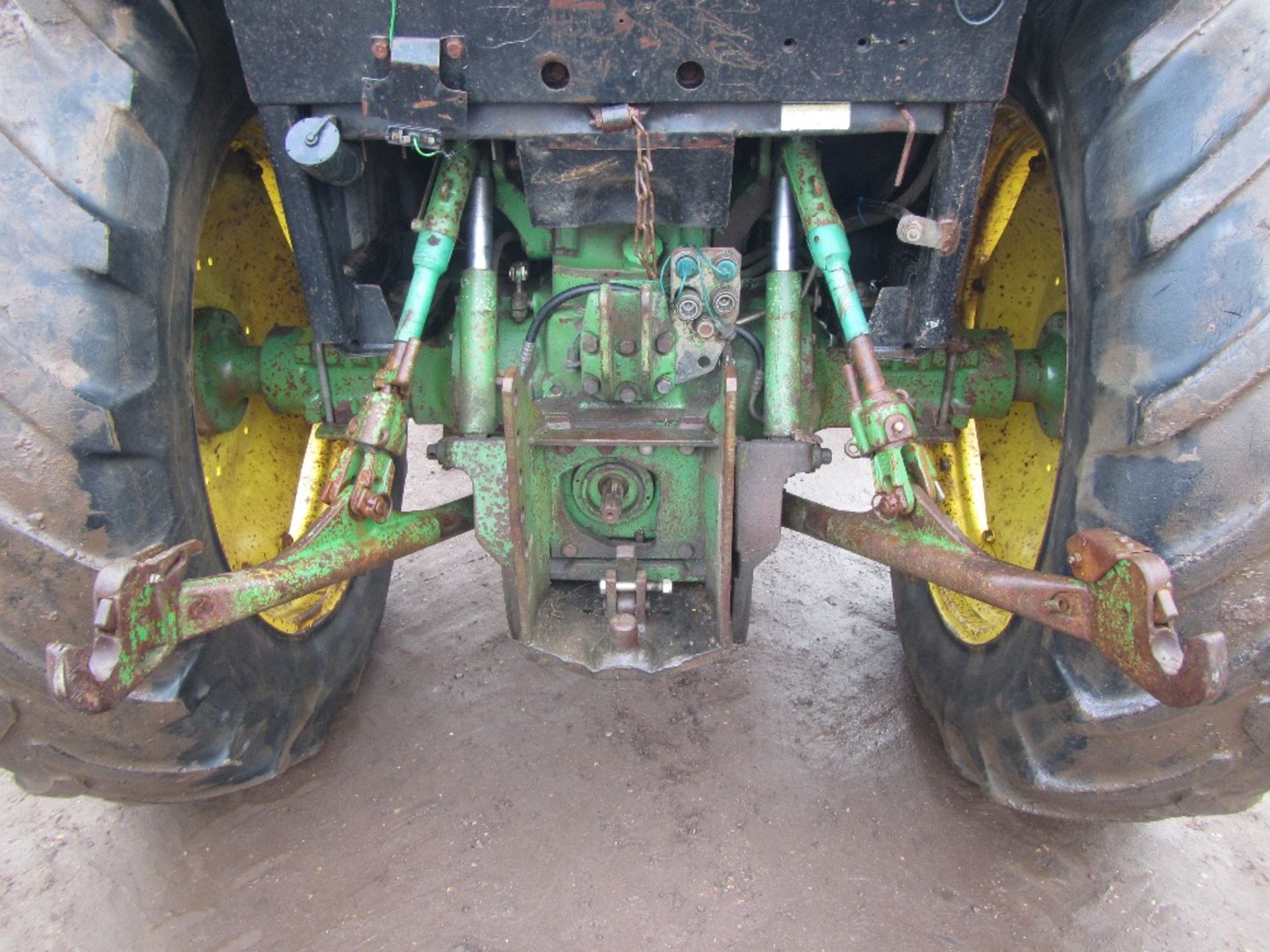 1990 John Deere 2850 4wd Tractor c/w SG2 Cab Ser No 699667 - Image 7 of 17