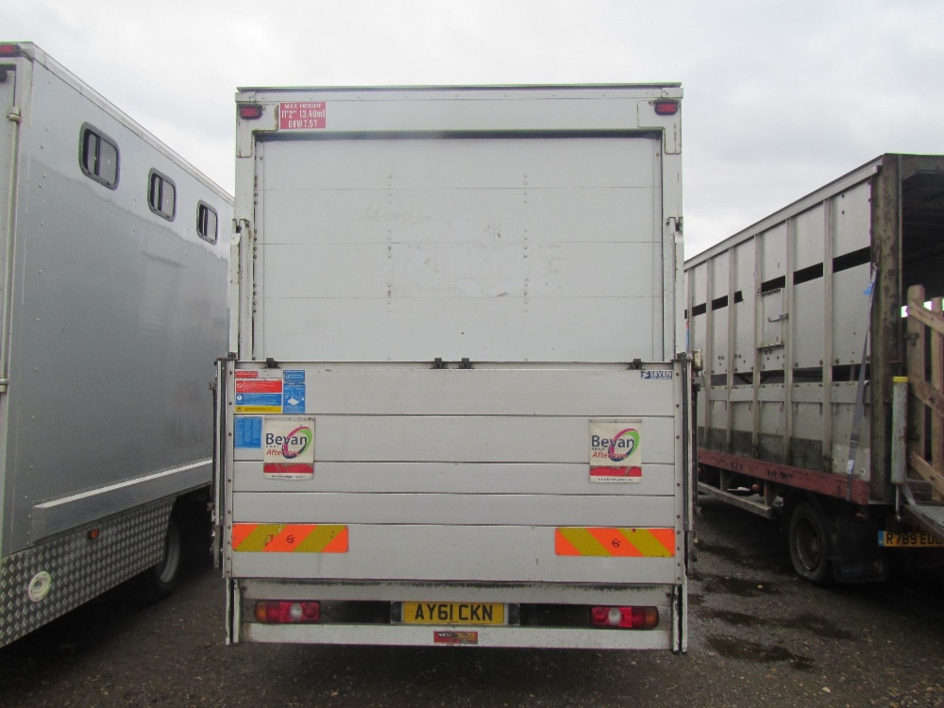 Mitsubishi Fuso Canter 7C15 Euro 5 c/w Tail Lift, Roller Shutter Side & Rear Doors. Full Service - Image 5 of 6