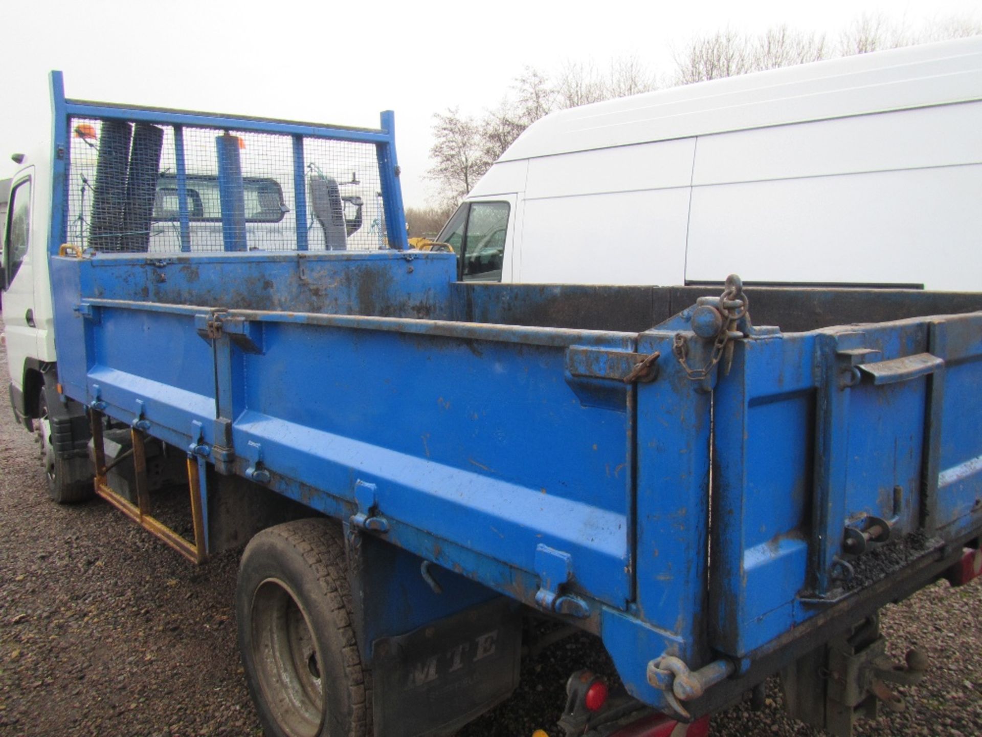 Mitsubishi 7.5 Ton Tipper. Full Service history. Mileage: 145,474. MOT till end March Reg. No. - Image 4 of 6