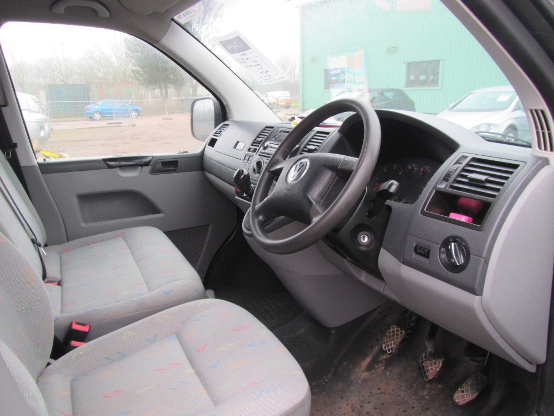 VW Transporter 2.5 TDI LWD c/w 4no. New Tyres, Oil Cooler, Bushings Fully Serviced. Irish Reg Docs - Image 10 of 10