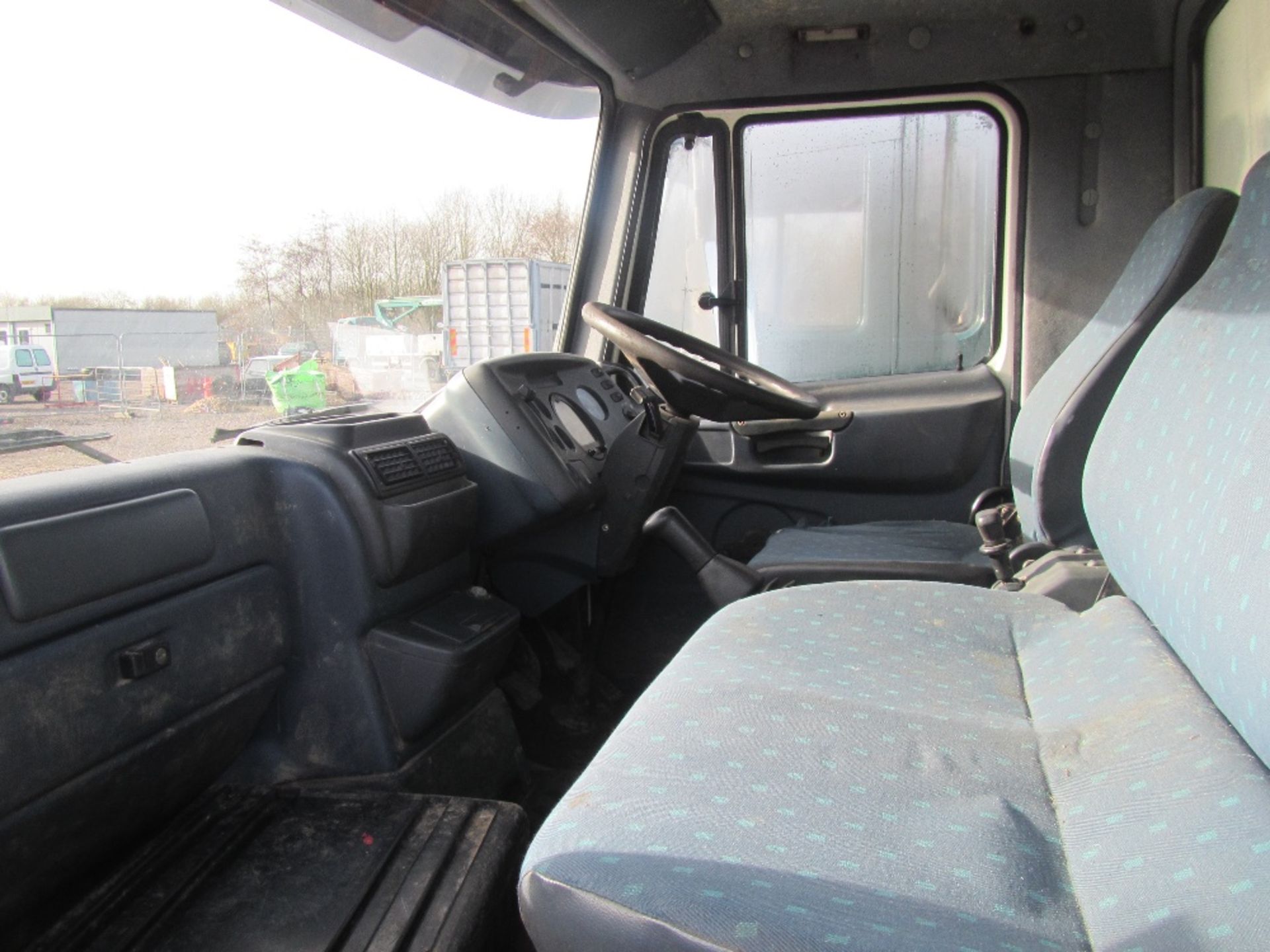 Daf 150 Williams Cattle Box Mileage: 158,950. No MOT Reg. No. R789 EUG - Image 4 of 8