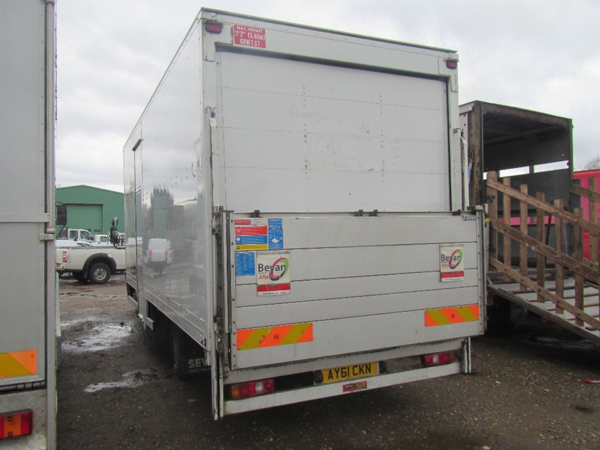 Mitsubishi Fuso Canter 7C15 Euro 5 c/w Tail Lift, Roller Shutter Side & Rear Doors. Full Service - Image 6 of 6