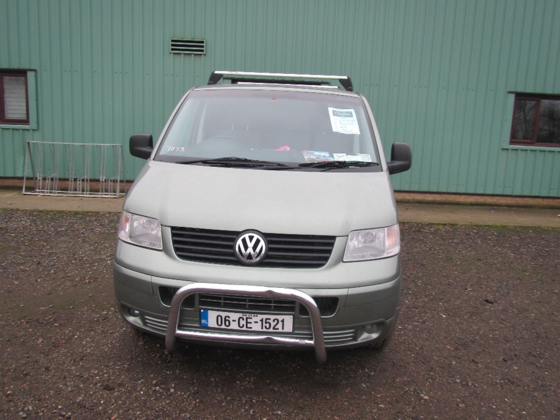 VW Transporter 2.5 TDI LWD c/w 4no. New Tyres, Oil Cooler, Bushings Fully Serviced. Irish Reg Docs - Image 3 of 10