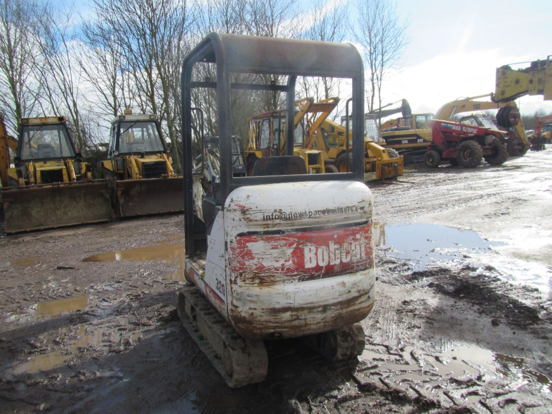 Bobcat 320 Mini Digger - Image 5 of 5