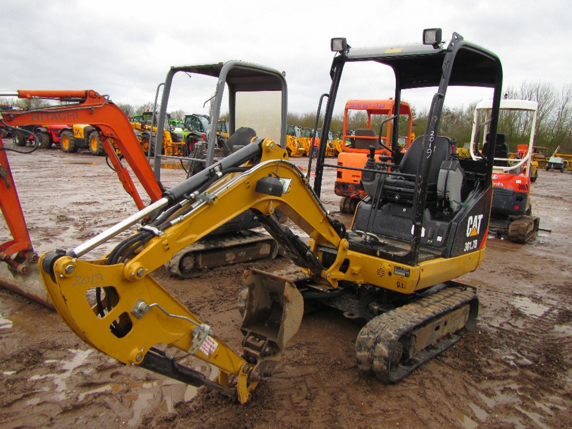 2015 Cat 3014.7D Mini Digger c/w Tracks, Blade, Canopy Cab, on Rubber 600 Hrs