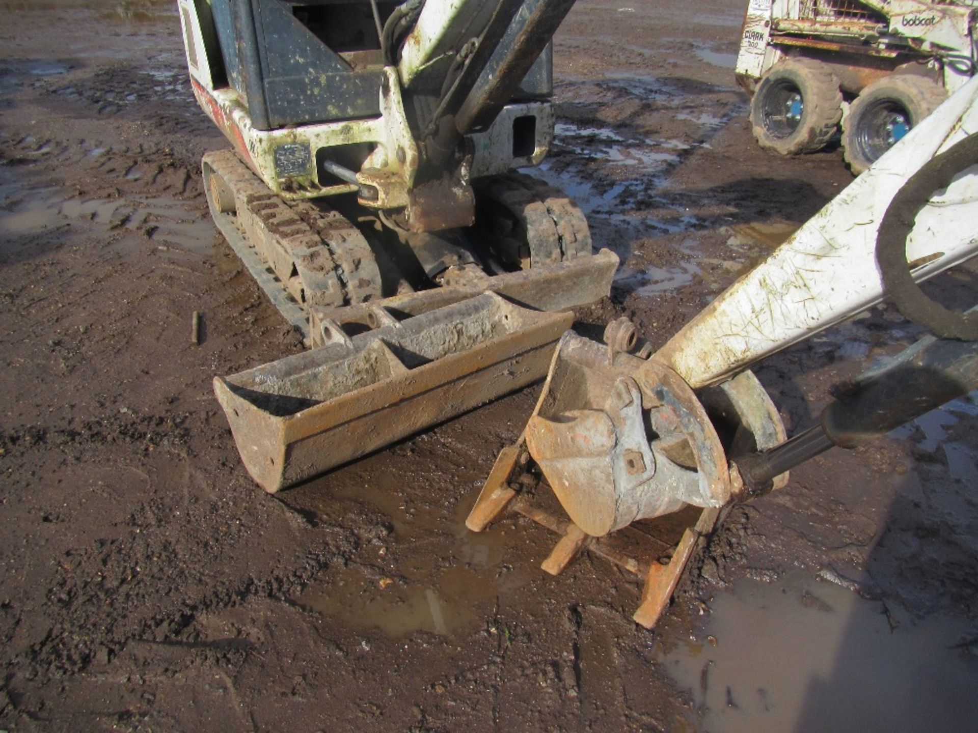 Bobcat 320 Mini Digger - Image 3 of 5