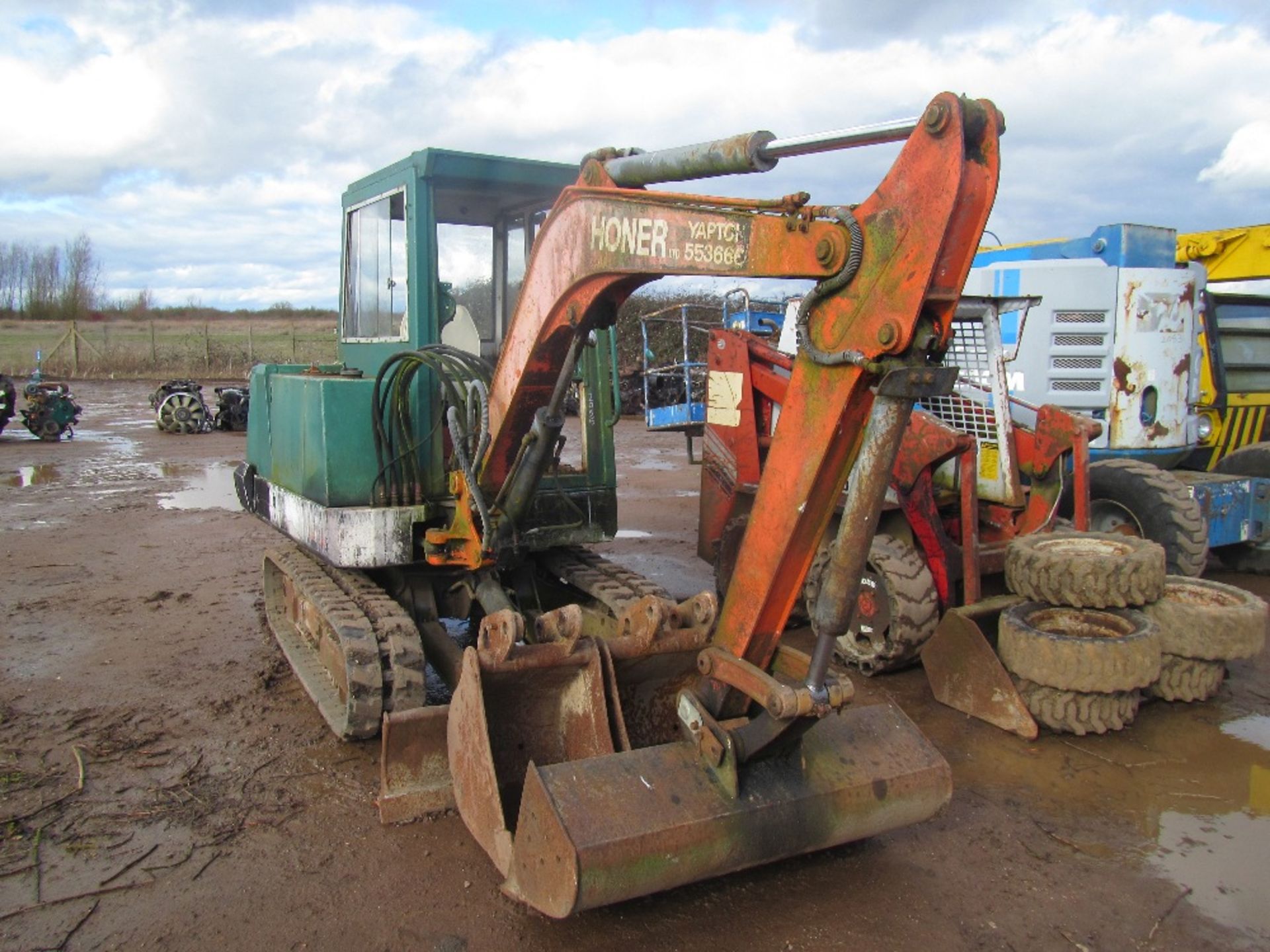 Kubota kh 90 3 Ton Mini Digger c/w Rubber Tracks, Full Cab, 3 Buckets - Image 3 of 6