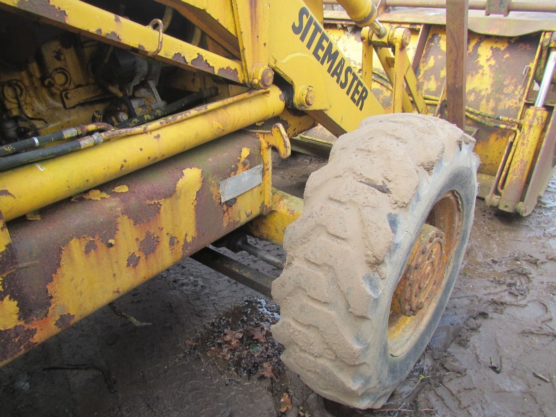 JCB 3CX 4wd Sitemaster Digger c/w Black Cab, 4 in 1 Extradig, Perkins Engine Ser. No. 312838 - Image 7 of 8