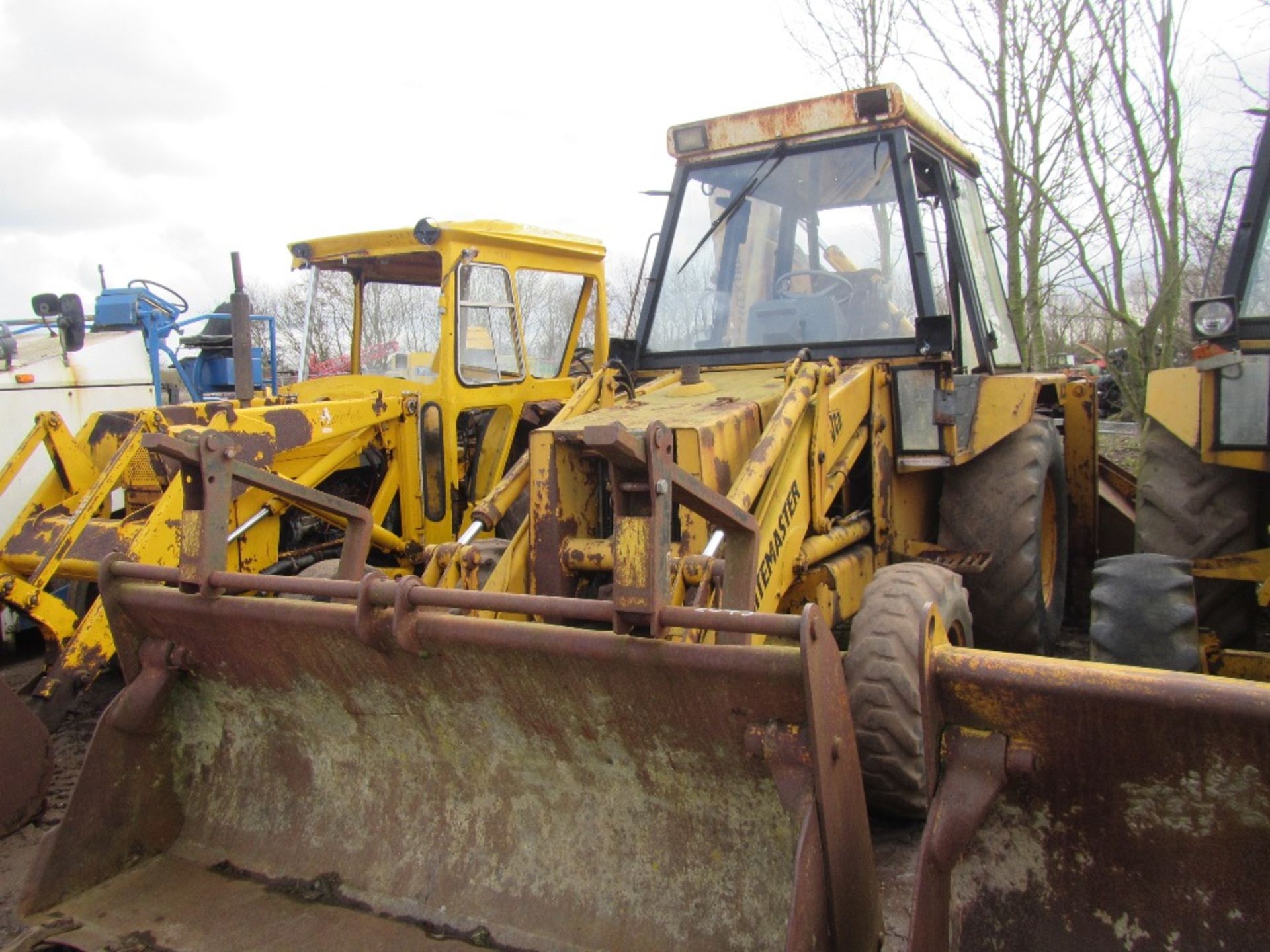 JCB 3CX 4wd Sitemaster Digger c/w Black Cab, 4 in 1 Extradig, Perkins Engine Ser. No. 312838