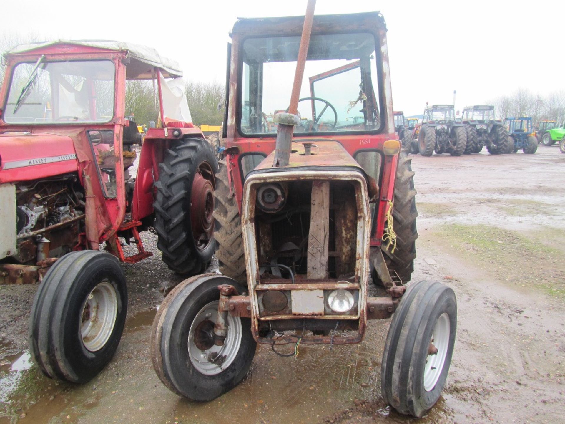 Massey Ferguson 565 2wd Tractor ser No 654694 - Image 2 of 6