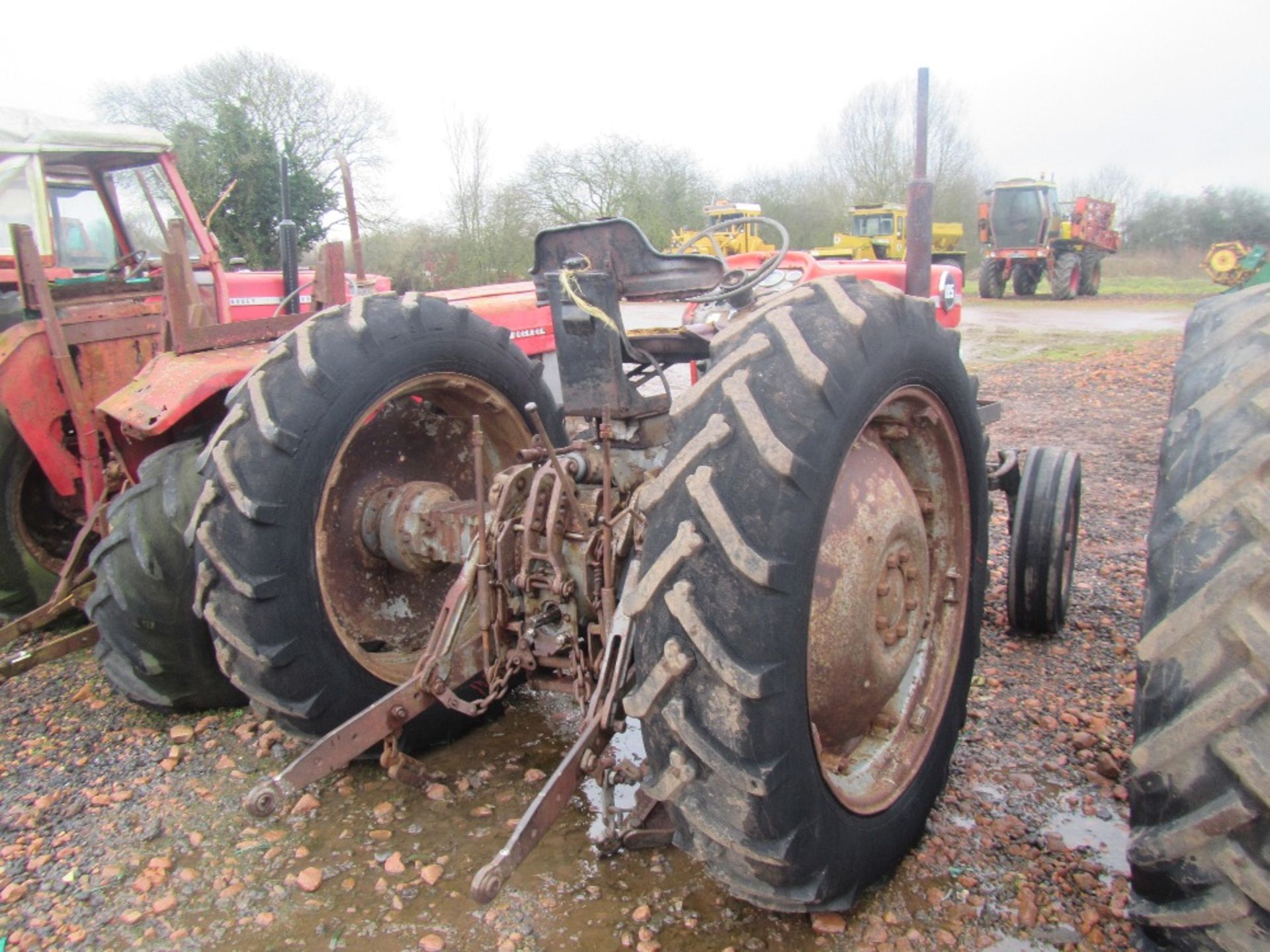 Massey Ferguson 185 Tractor c/w 4 Bolt Pump - Image 3 of 6