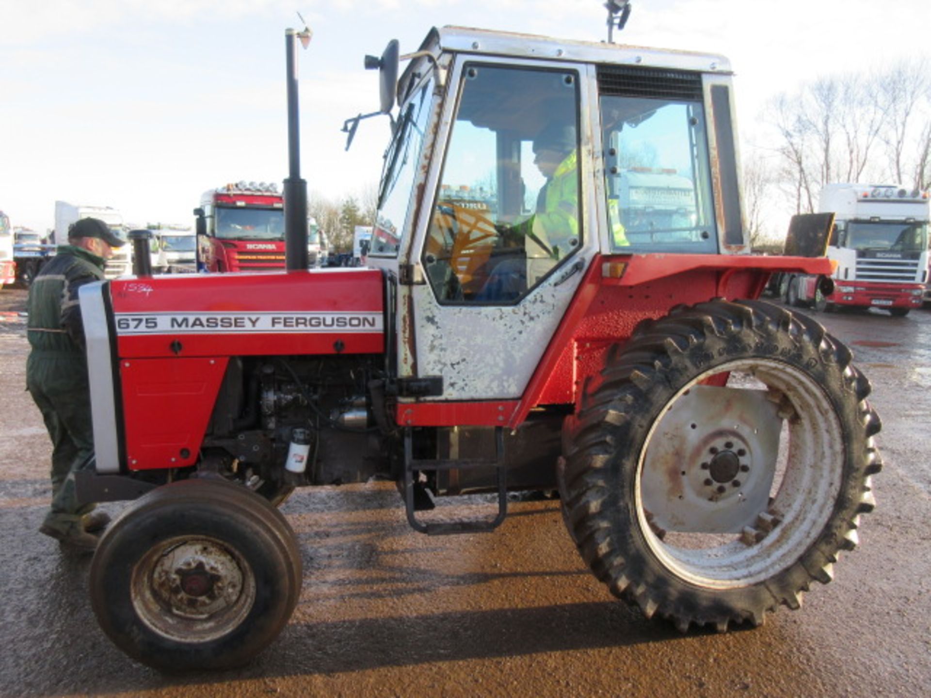 Massey Ferguson 675 2wd Tractor Reg. No. OCT 268Y - Image 2 of 12