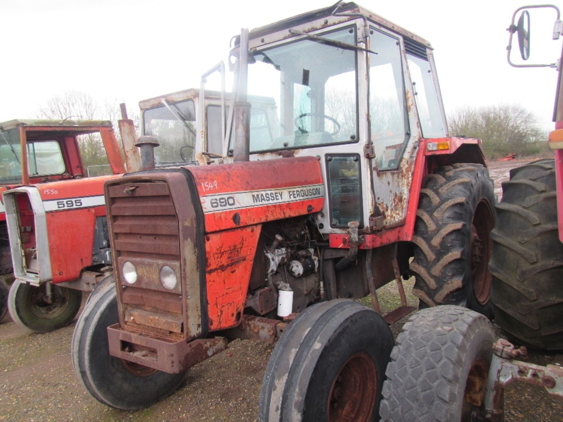 Massey Ferguson 690 Tractor Ser. No. 701016