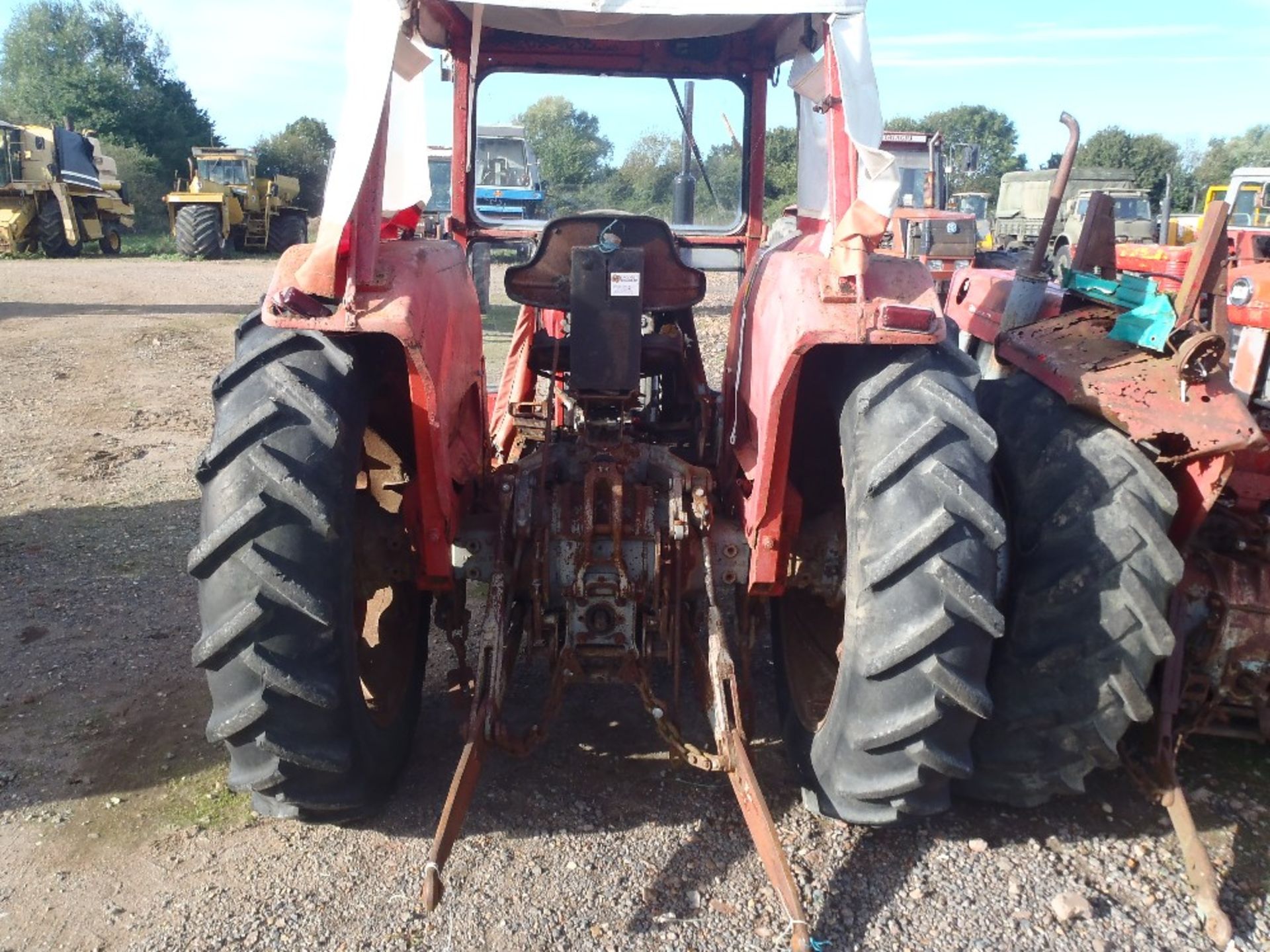 Massey Ferguson 188 Tractor c/w 4 Bolt Lift Pump. Ser. No. 355601 - Image 3 of 7