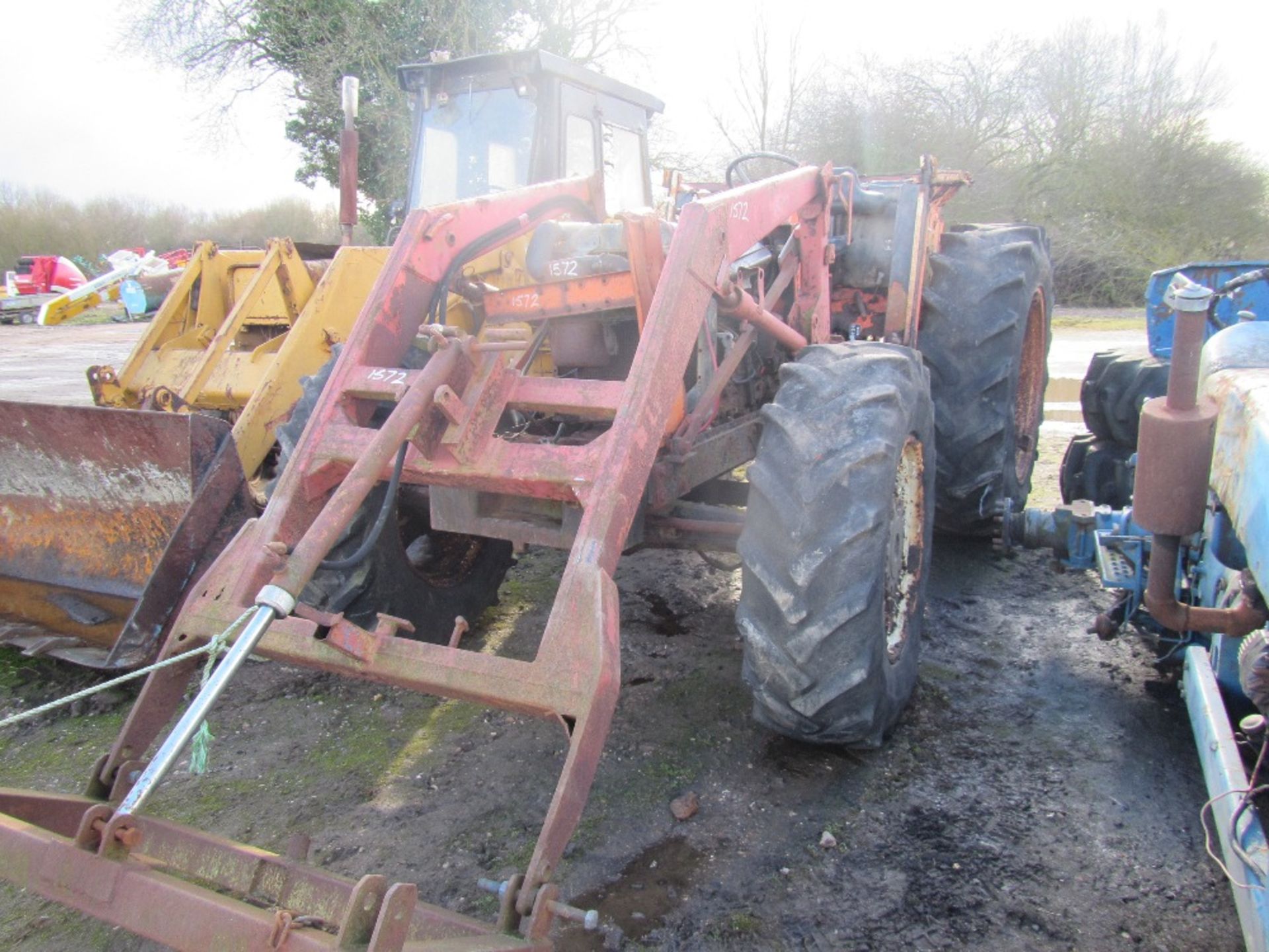 Fiat 4wd Tractor c/w Loader