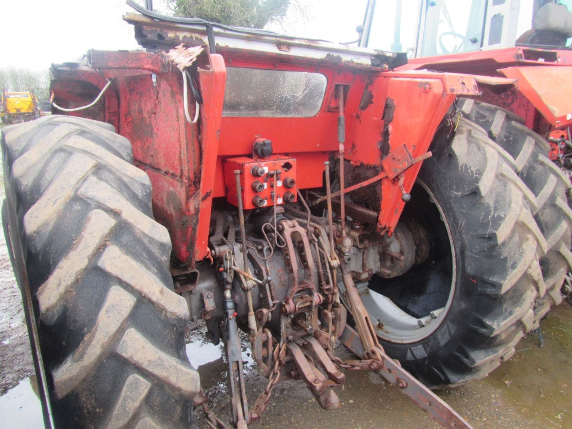 Massey Ferguson 675 2wd Tractor Ser No 720157 - Image 4 of 6