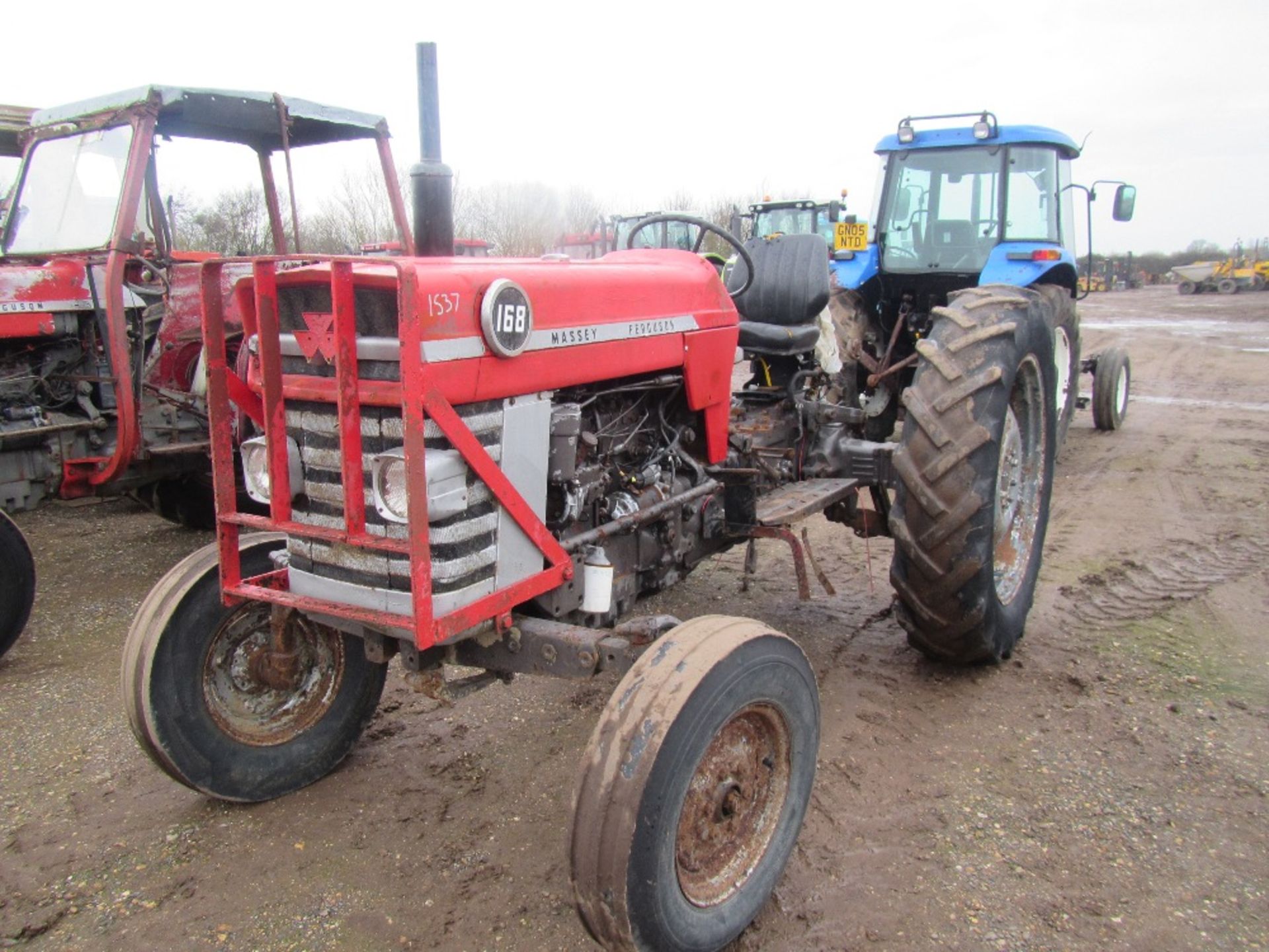 Massey Ferguson 168 Tractor c/w 4 Bolt Lift Pump, Long PTO